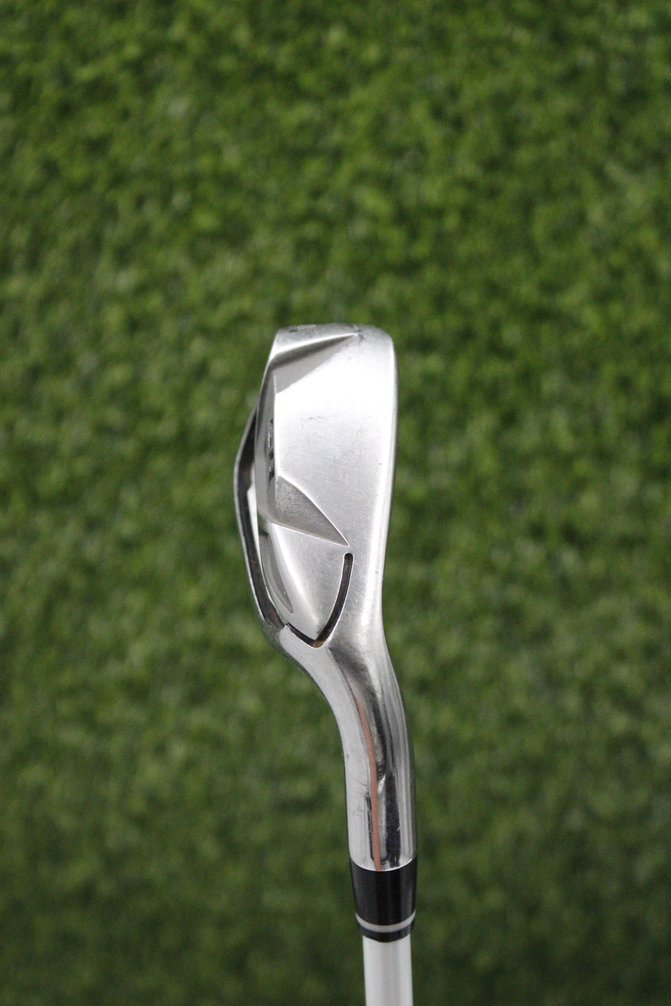 WOMEN Nike Sasquatch Machspeed 8 Iron L Flex 35.5"