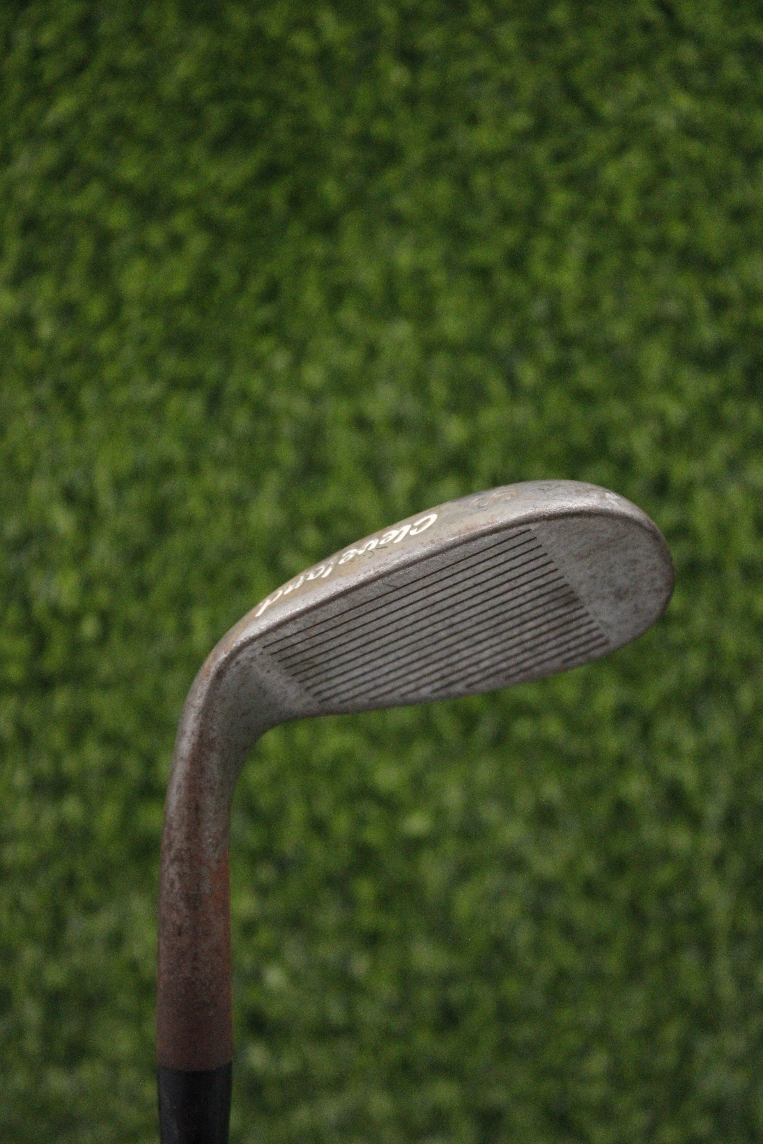 Cleveland 588 Gunmetal 54° SW Wedge Flex 35"