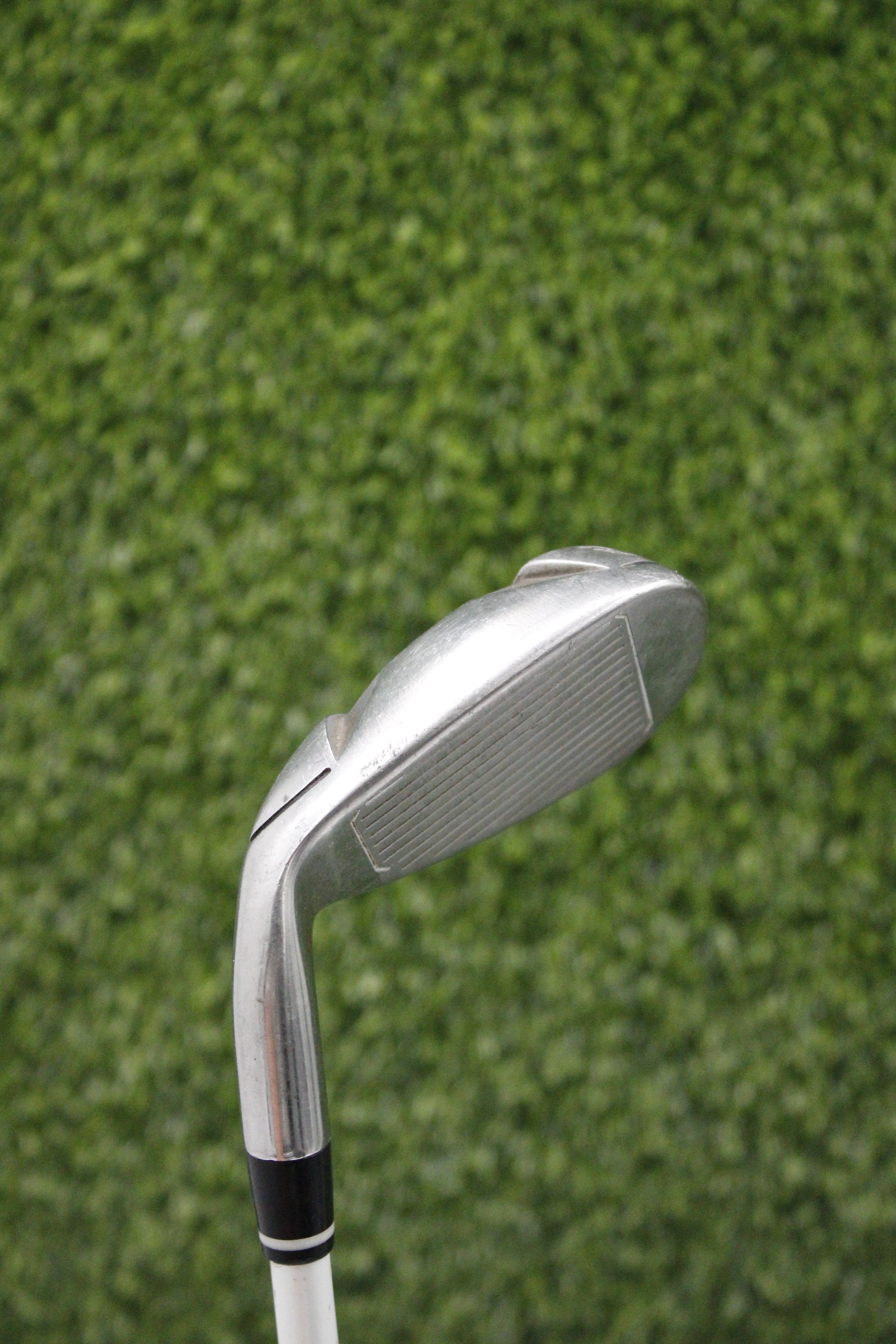 WOMEN Nike Sasquatch Machspeed 8 Iron L Flex 35.5"