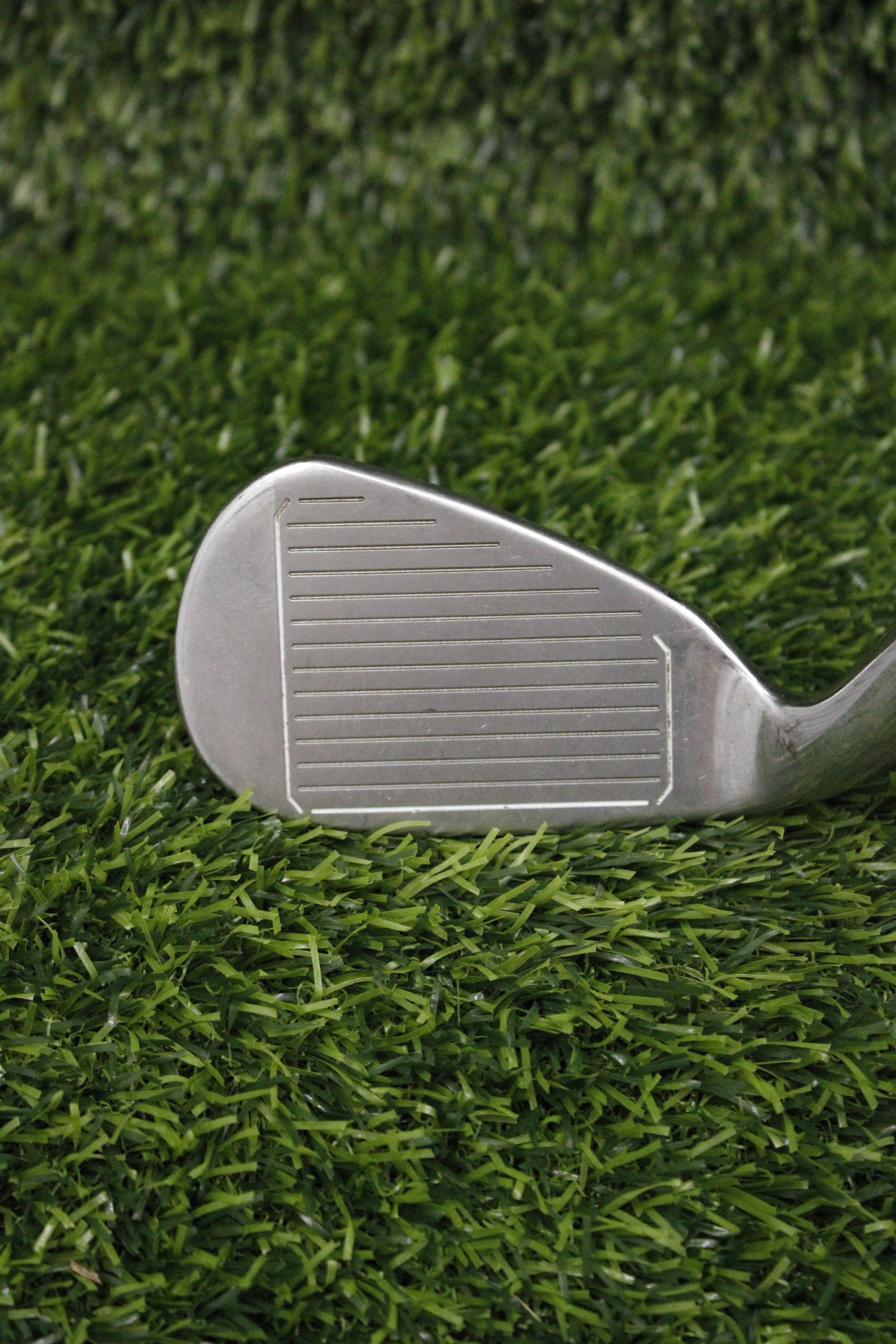WOMEN Nike Sasquatch Machspeed 8 Iron L Flex 35.5"