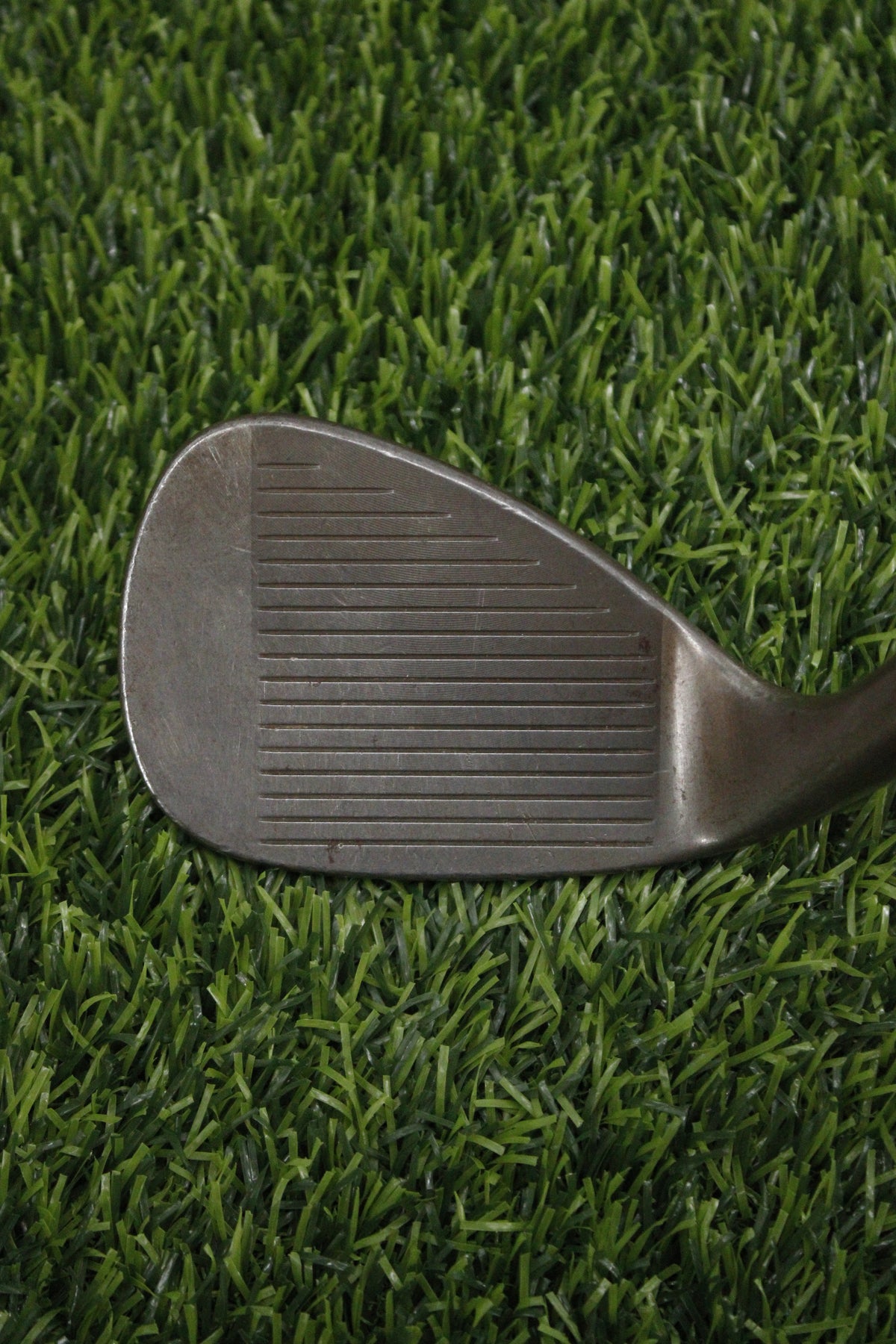 Titleist Vokey Spin Milled SM4 Oil Can 56° SW S Flex 36"