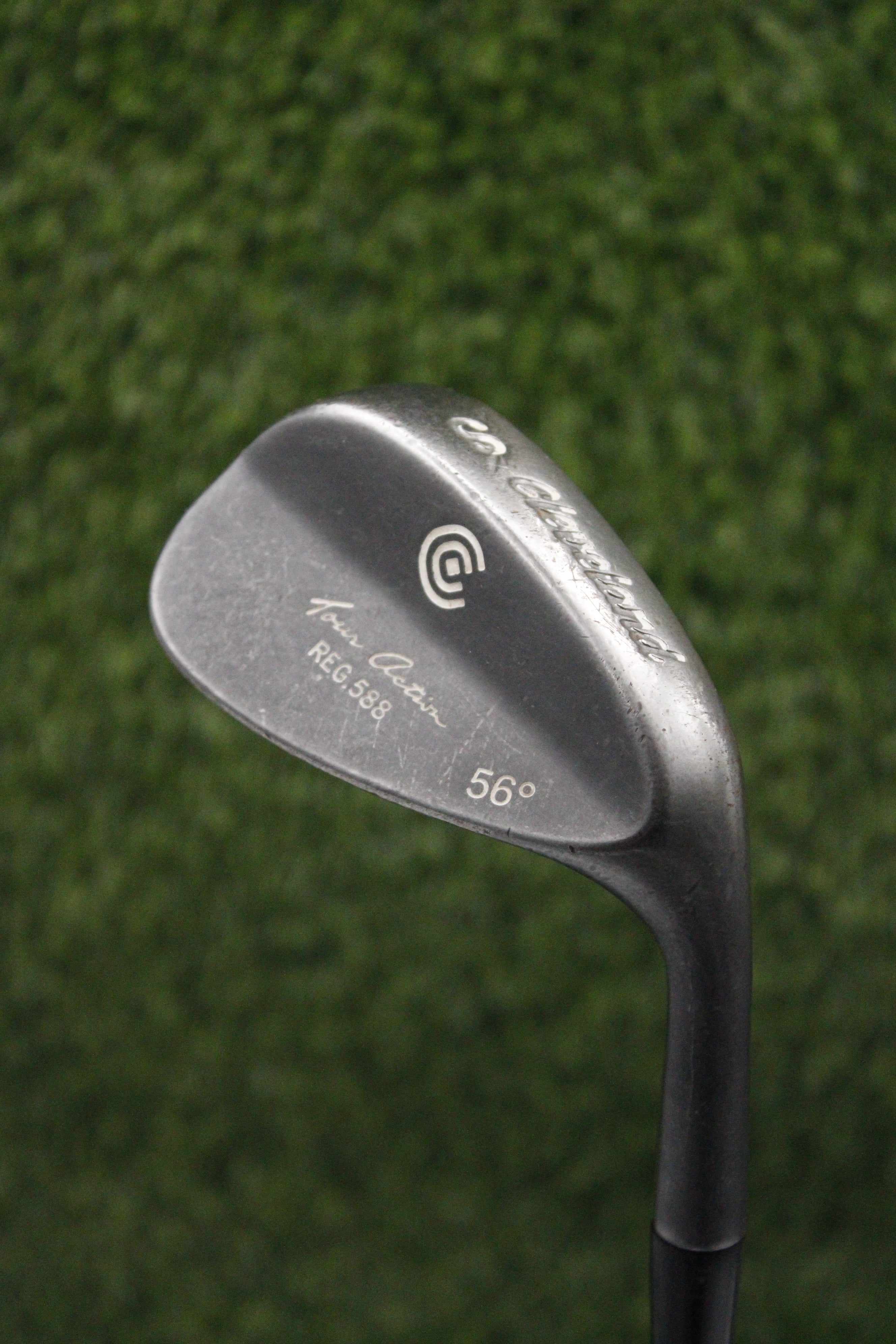 Cleveland 588 RTX Black Pearl 56° SW Wedge Flex 35"