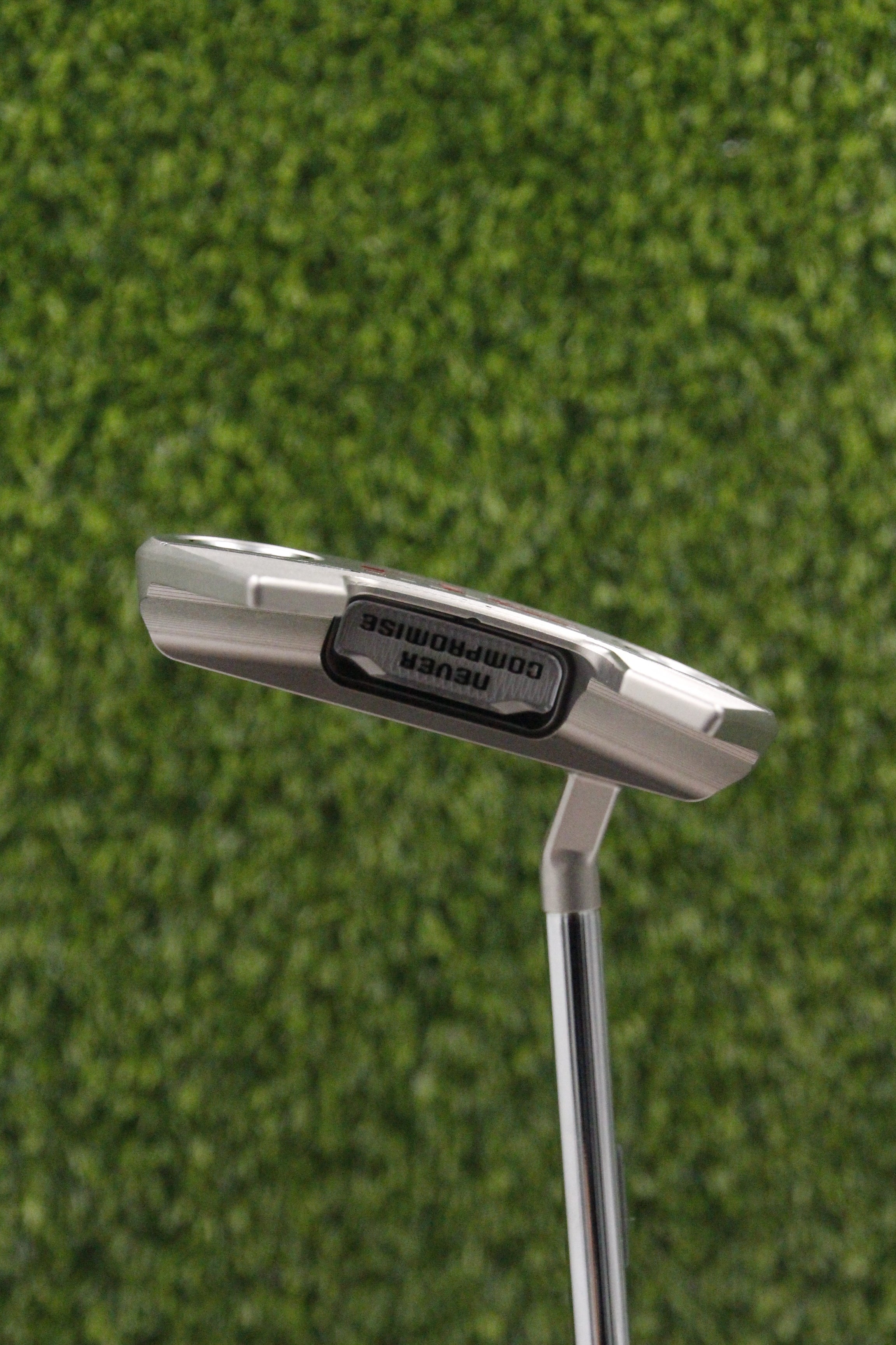NEW Never Compromise Reserve 4 Tour Satin Putter w/ HC