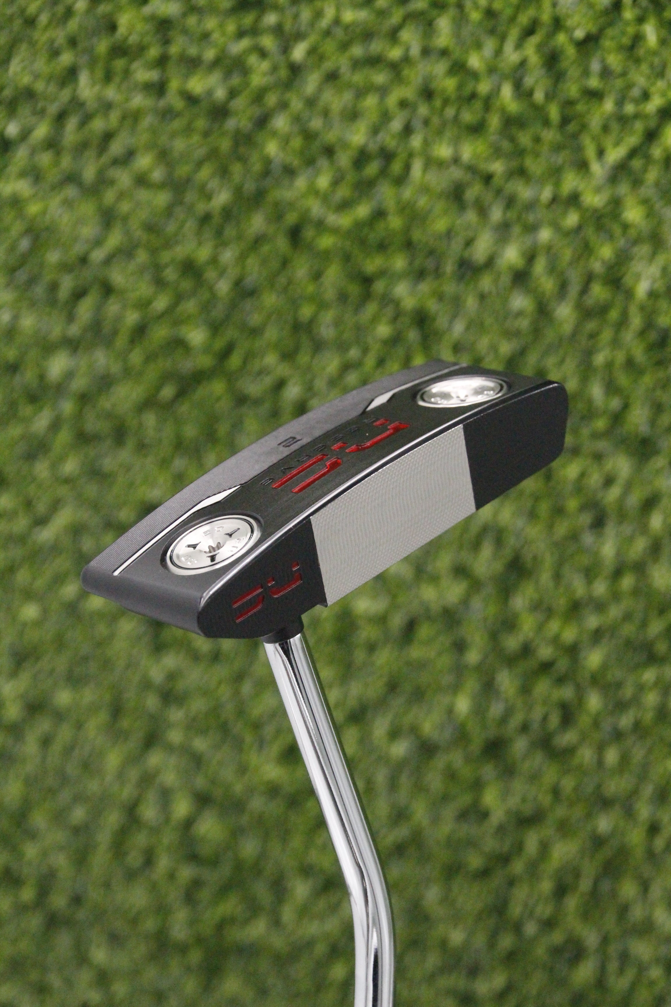 NEW Never Compromise Reserve 2 NC Contrast Putter w/ HC