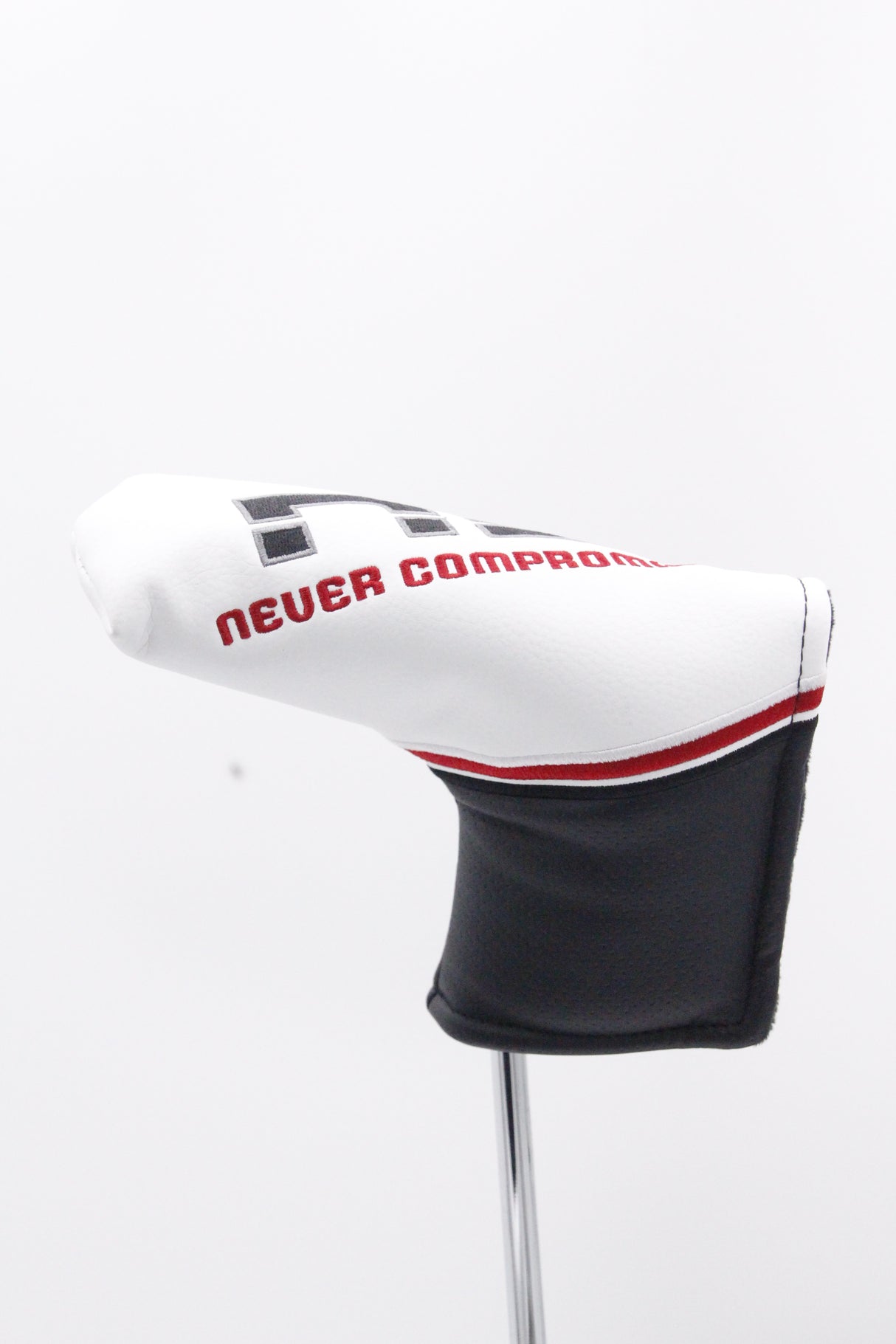 Never Compromise Reserve 2 NC Contrast Putter