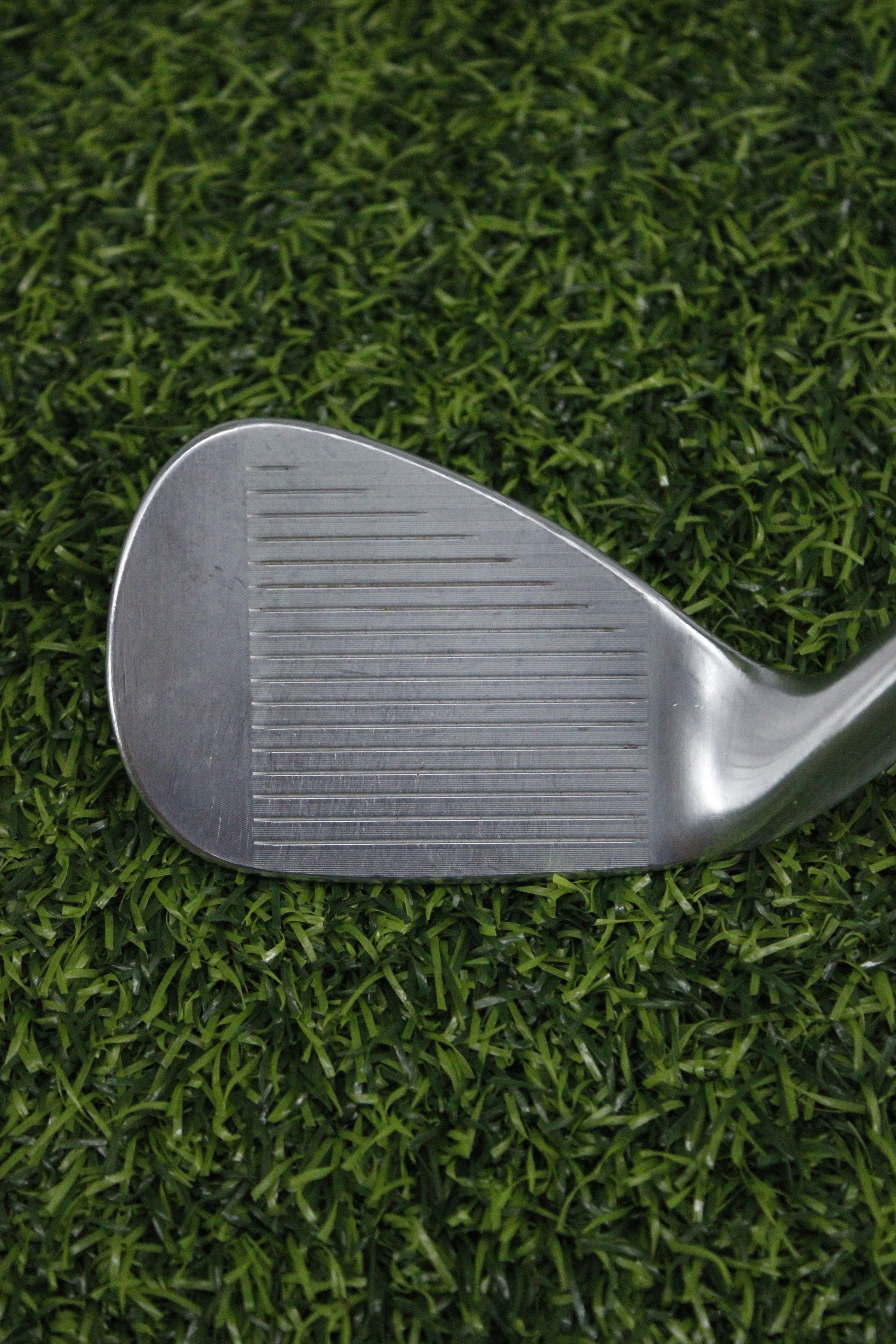 Titleist Vokey SM8 Tour Chrome 52° GW Wedge Flex 35.25"
