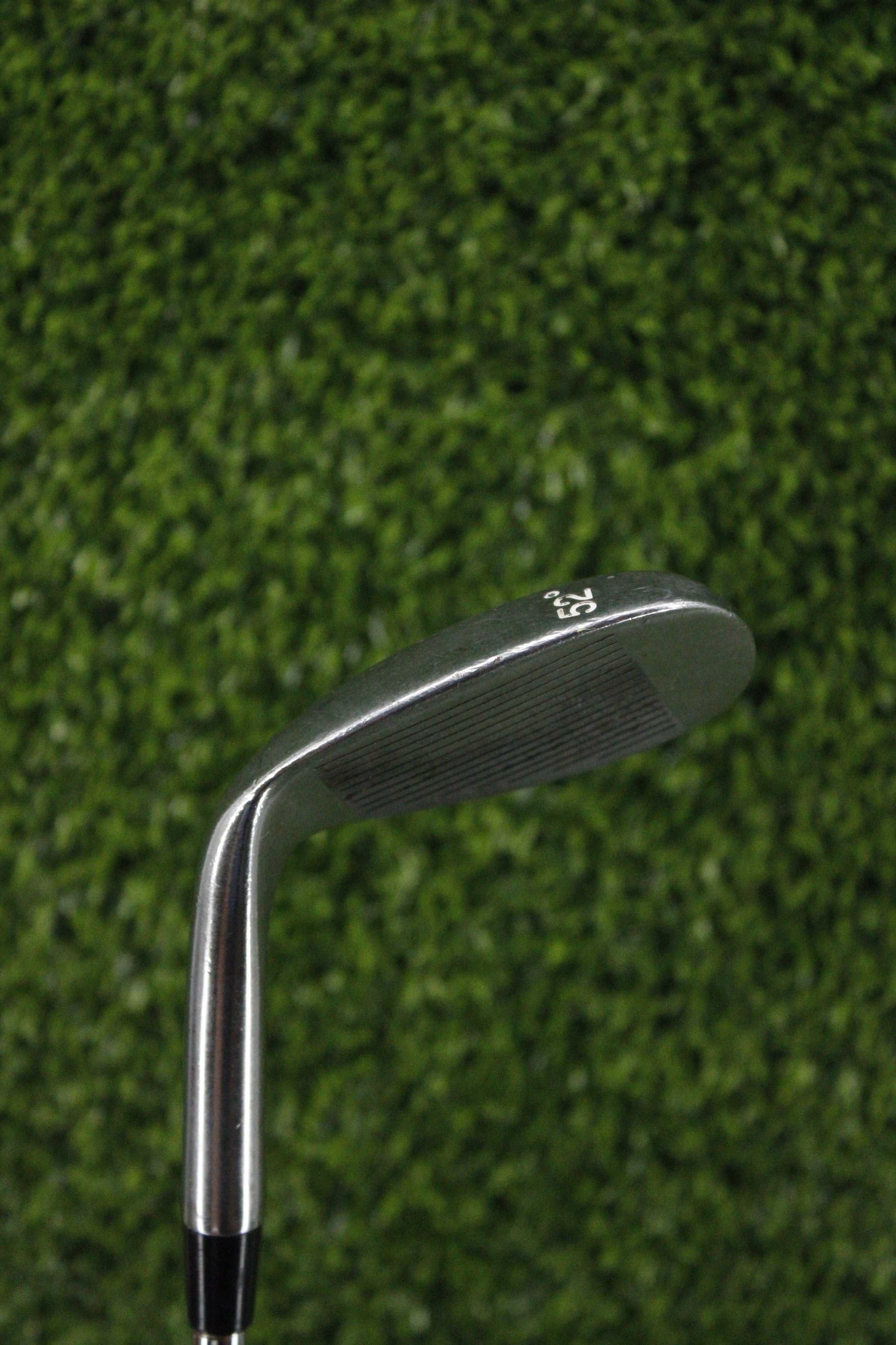 Professional Open Series 690 52° GW Wedge Flex 35.25"