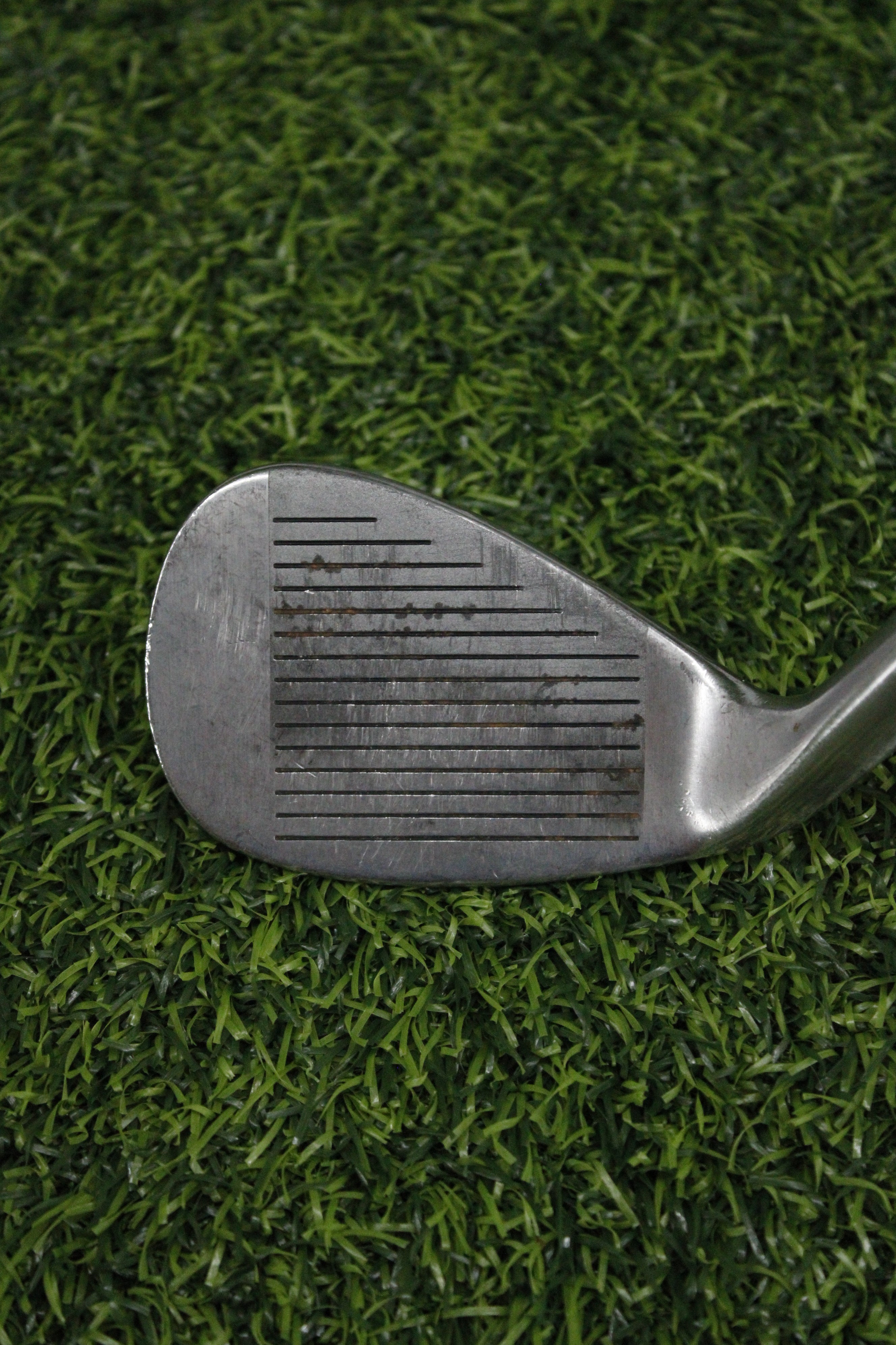 Professional Open Series 690 52° GW Wedge Flex 35.25"