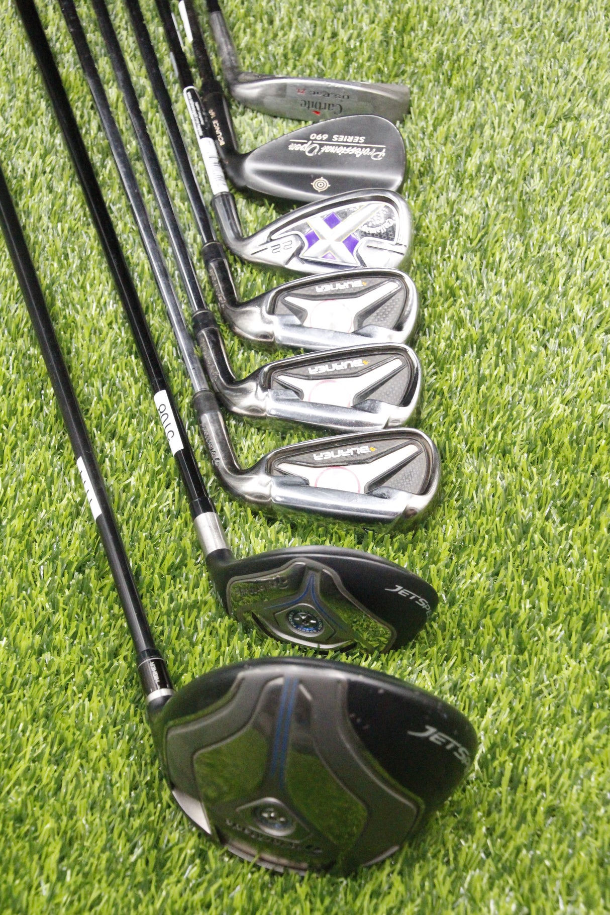 TaylorMade 2009 Burner bogeys2Birdies Set R Flex +0.5"