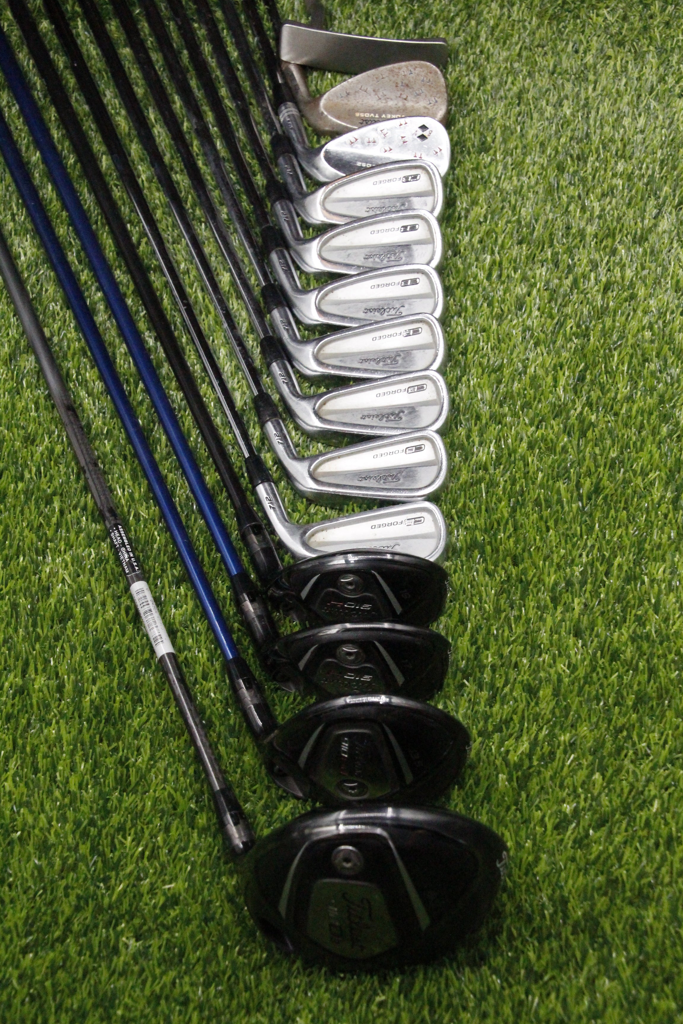 Titleist 712 CB Par Set XS Flex Std Length