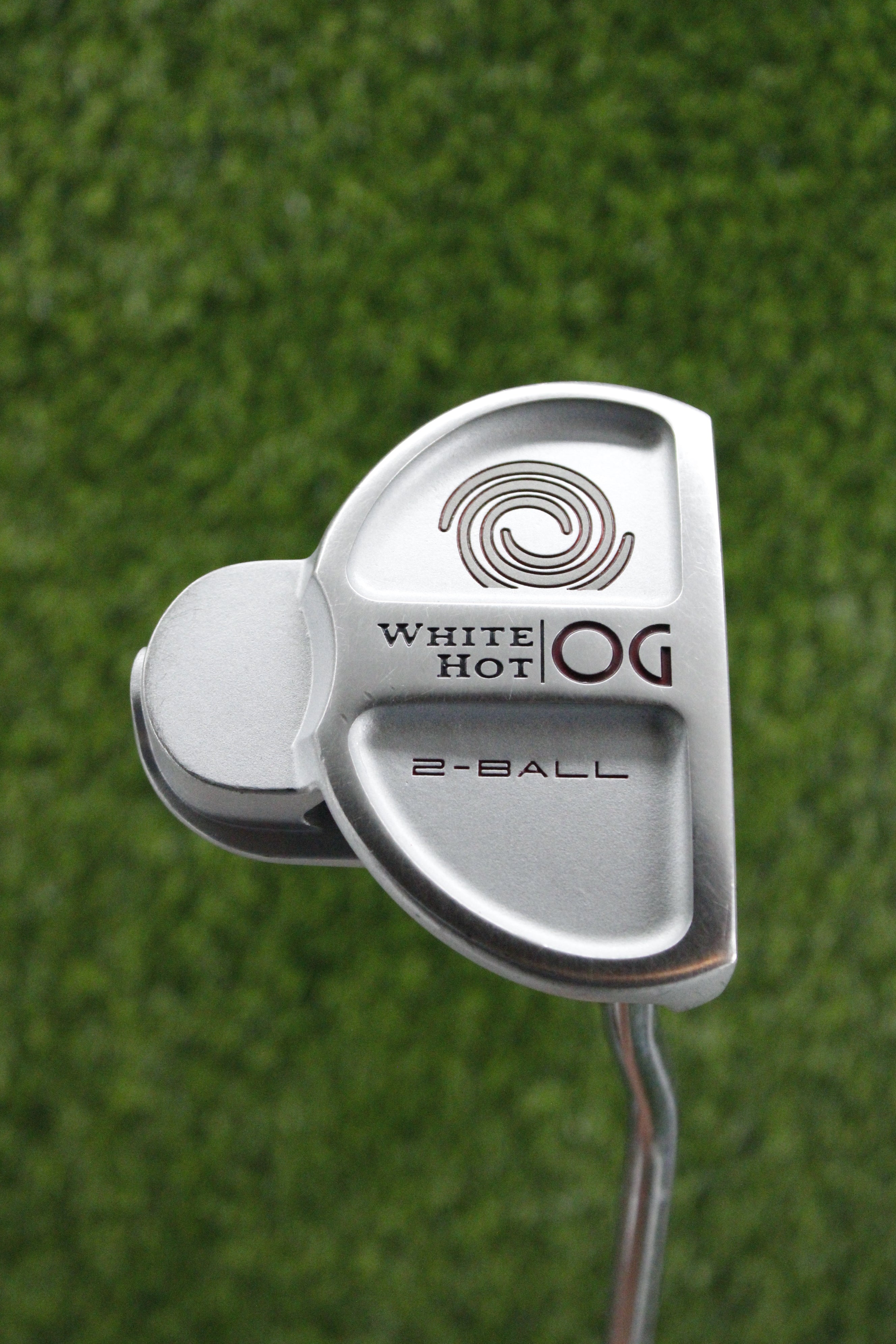 Odyssey White Hot OG 2-Ball Putter 34" w/ HC