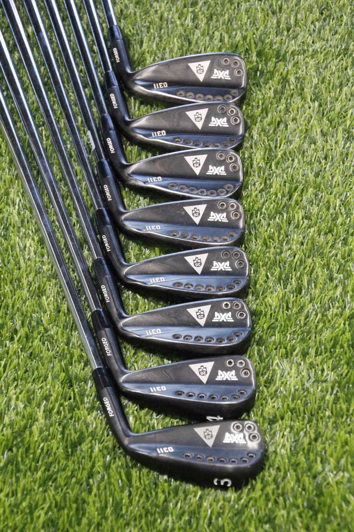 PXG 0311 Xtreme Dark Iron Set 3-PW R Flex Std