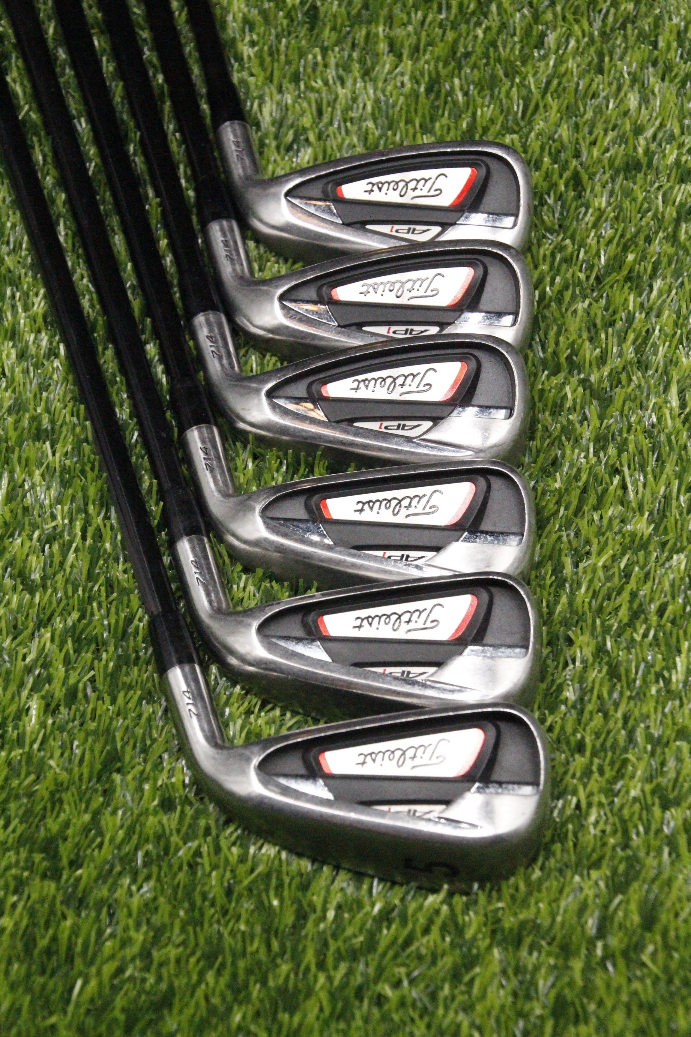 WOMEN Titleist 714 AP1 Iron Set 5-PW L Flex Std Length