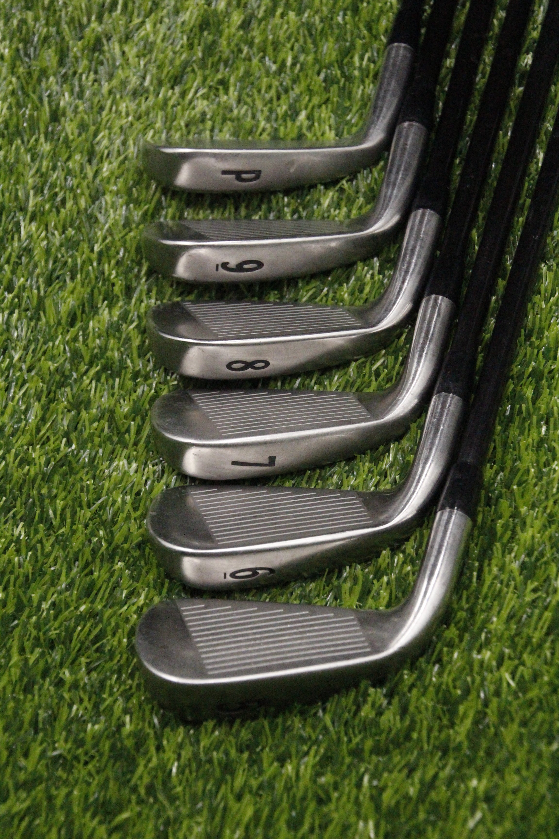 WOMEN Titleist 714 AP1 Iron Set 5-PW L Flex Std Length