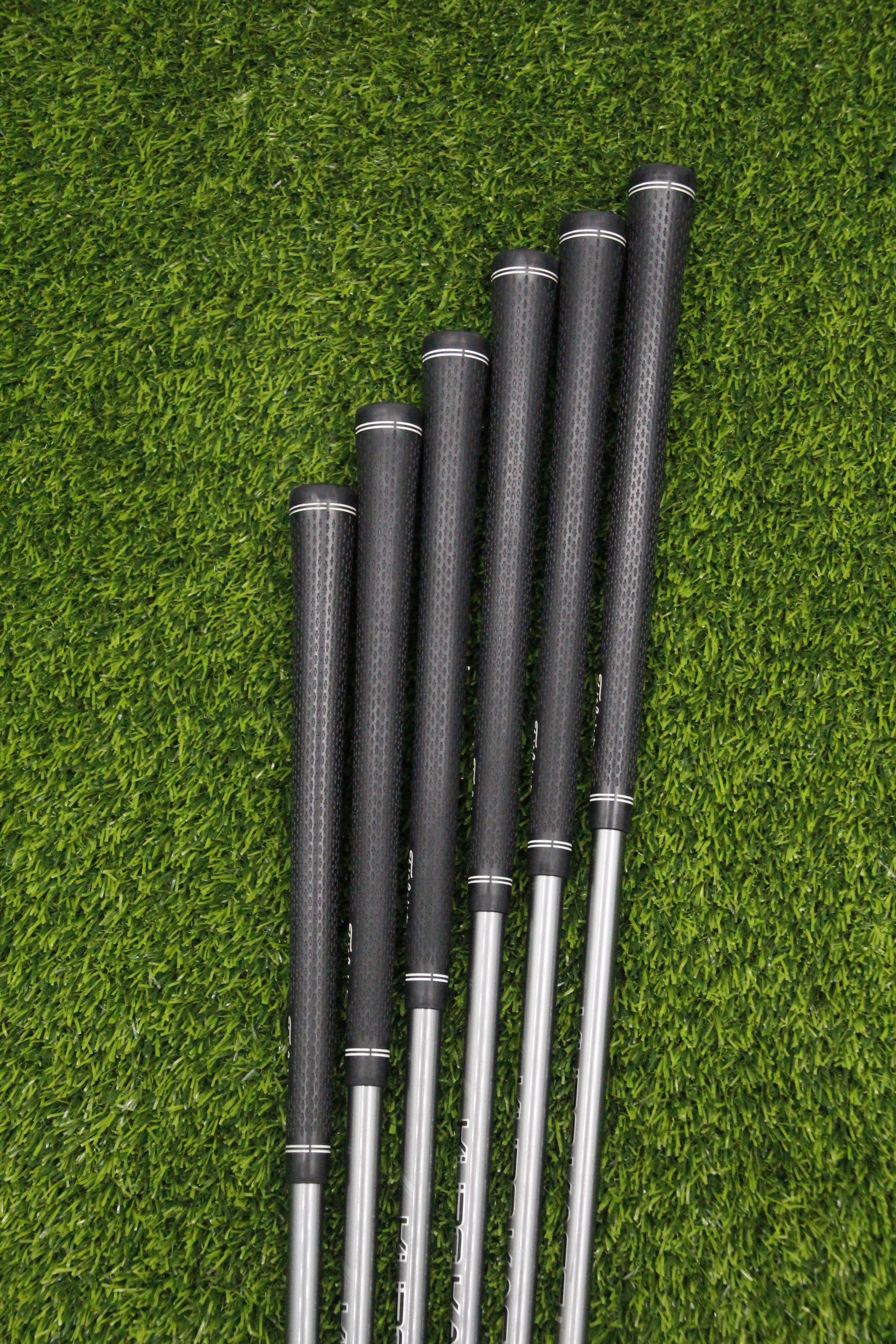 WOMEN Titleist 714 AP1 Iron Set 5-PW L Flex Std Length