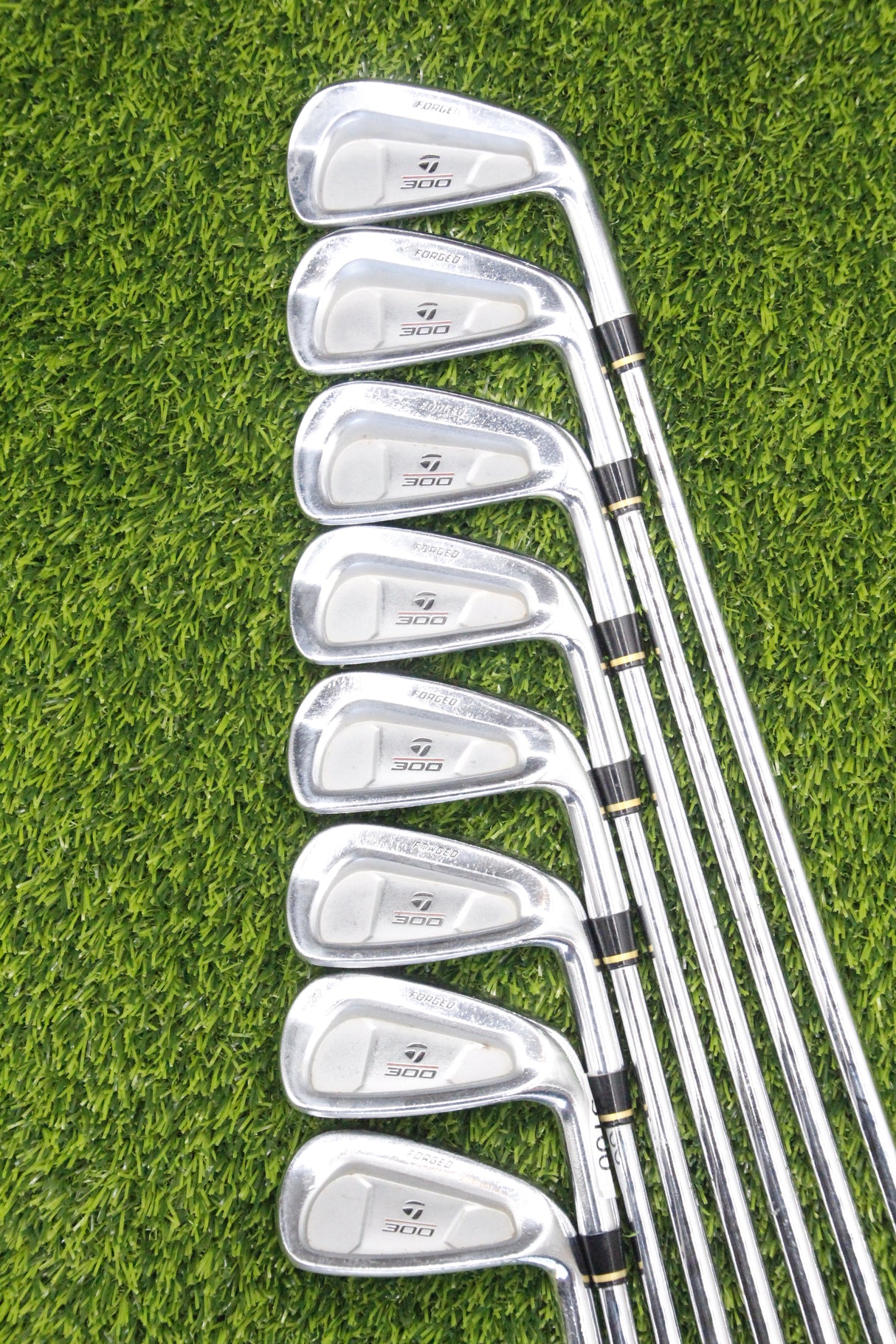 TaylorMade 300 Iron Set 3-PW R Flex +1"
