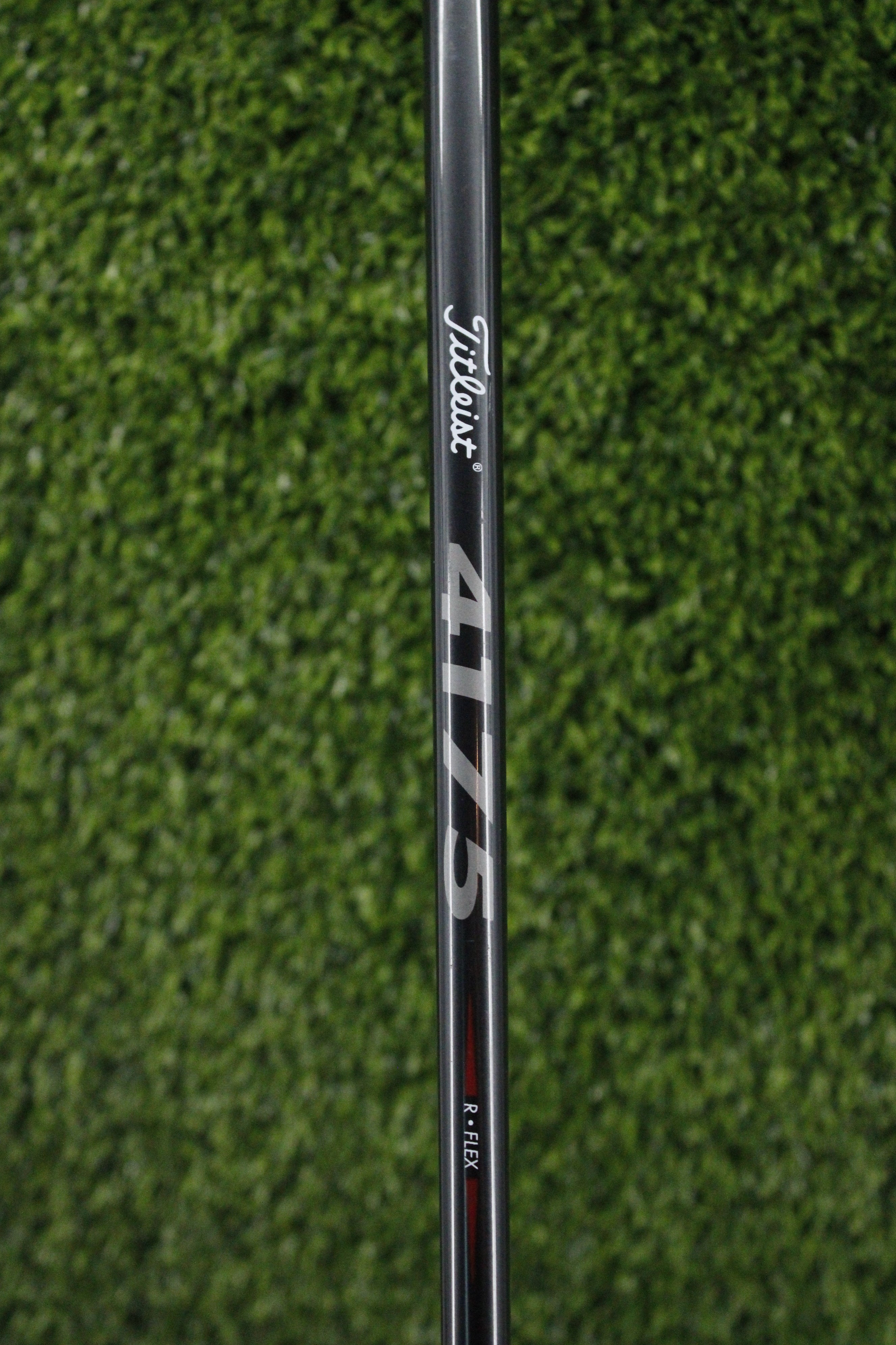 Titleist 585.H 19° 3 Hybrid R Flex 40.5"
