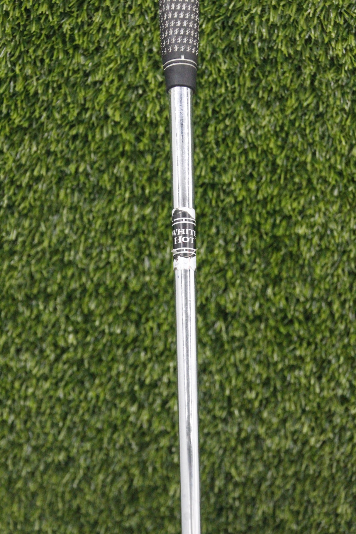 Odyssey White Hot 2-Ball Putter 33.5"