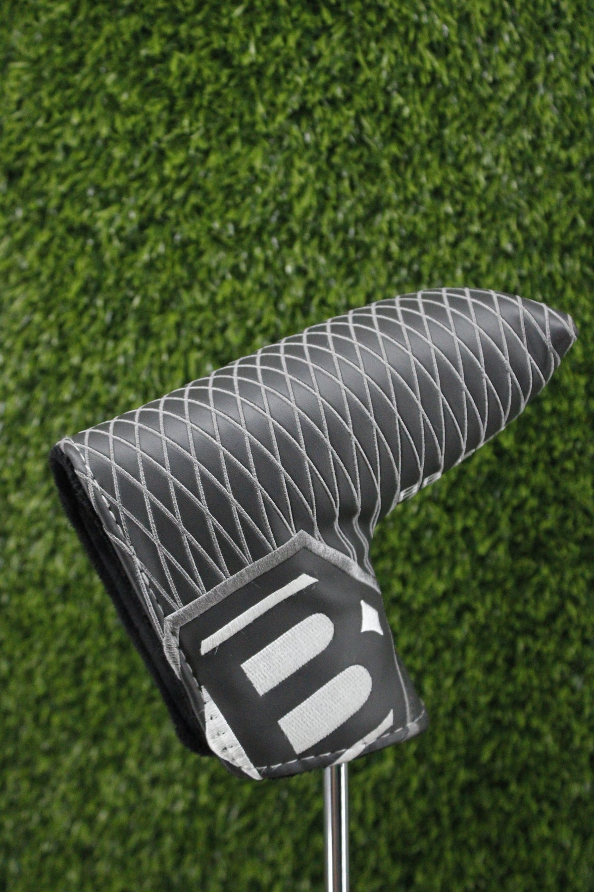 Pre-Owned Bettinardi BB Series Gray Putter Blade Headcover