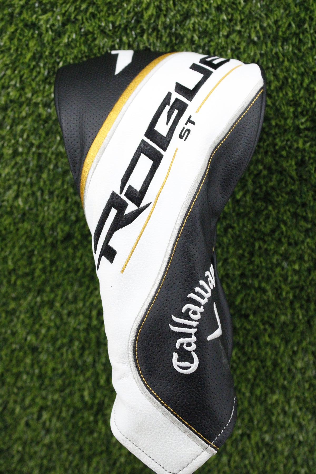 Pre-Owned Callaway Rogue ST Driver Headcover