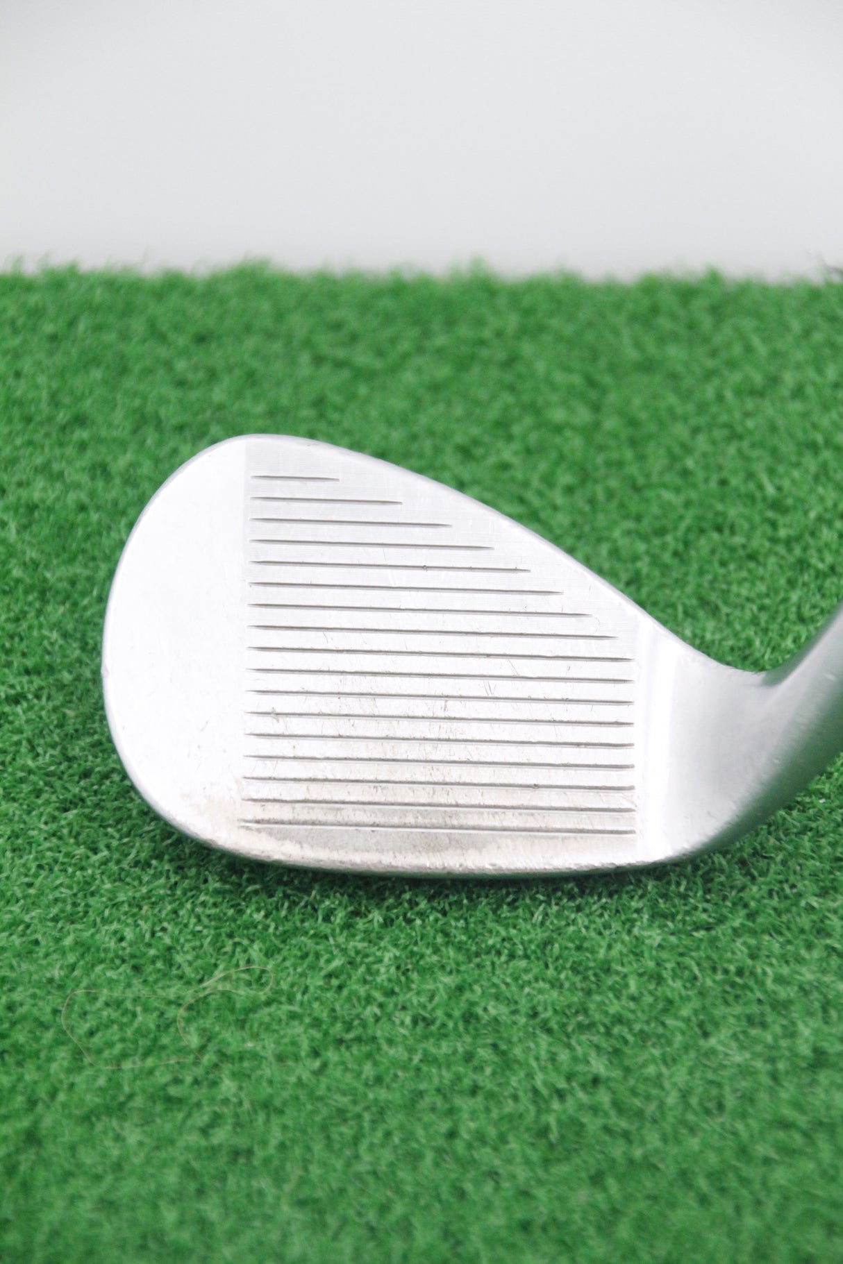 Titleist Vokey SM8 Tour Chrome 60° LW Wedge Flex 35.25"