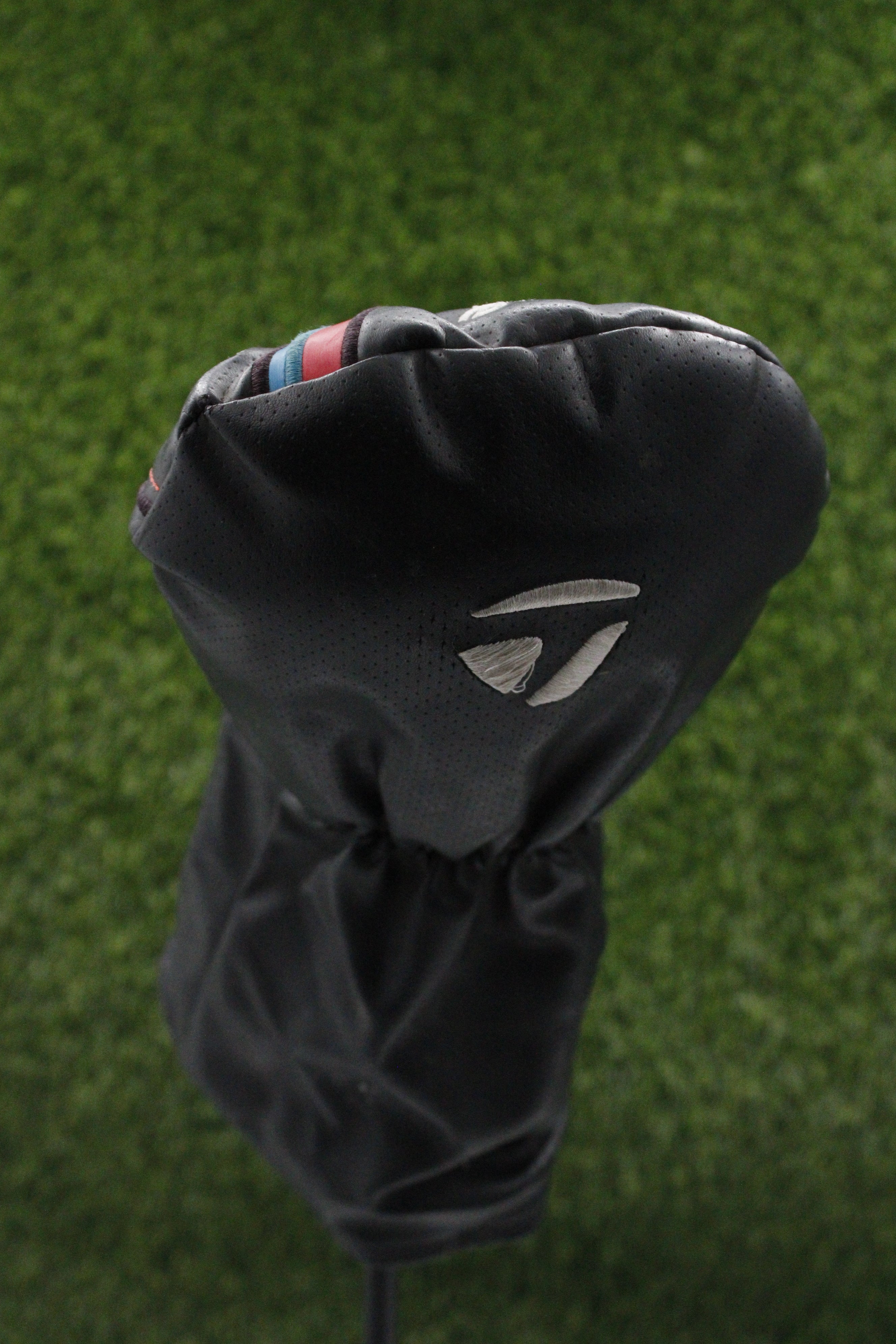 Pre-Owned TaylorMade M4 Driver Headcover