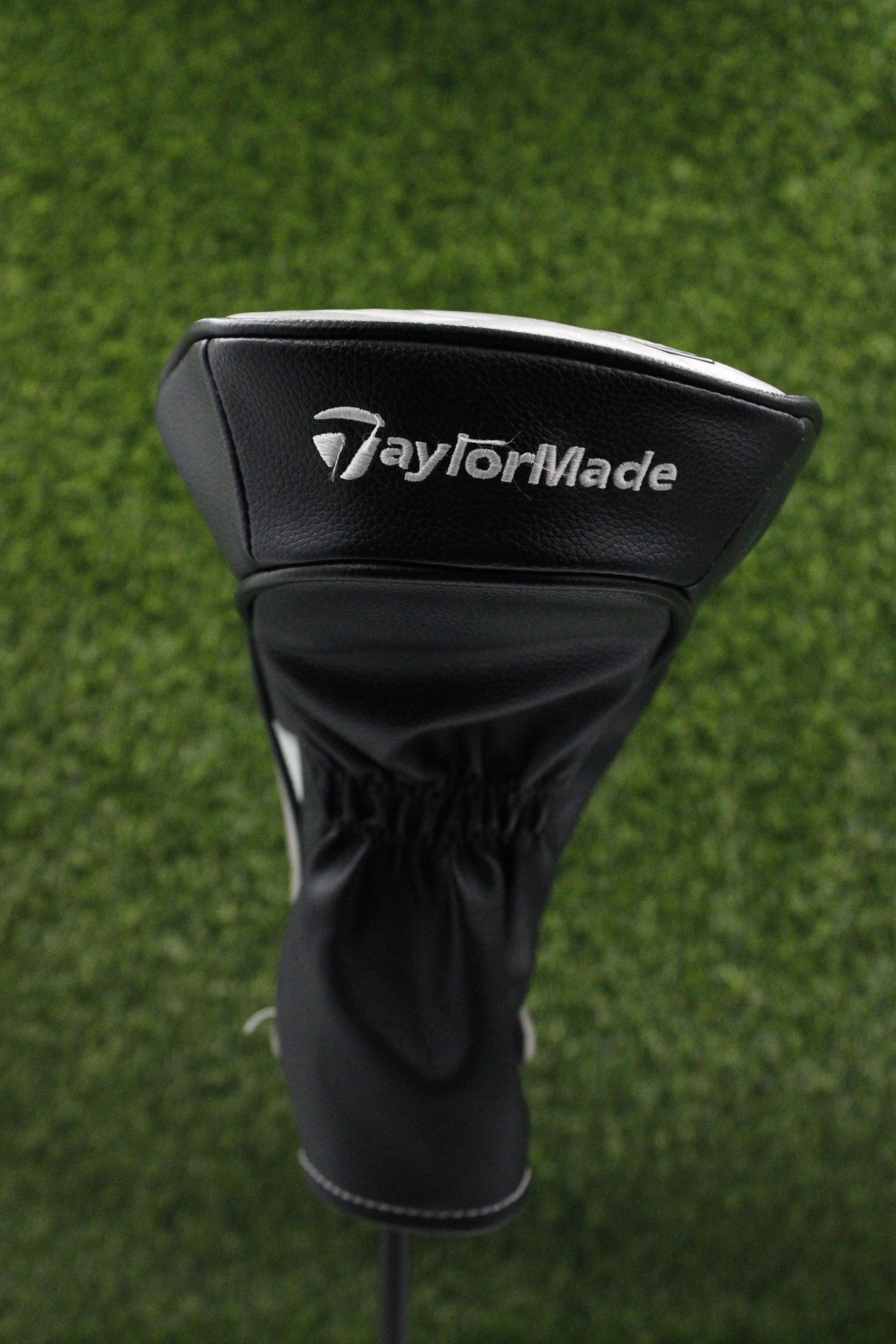 Pre-Owned TaylorMade Qi35 Driver Headcover