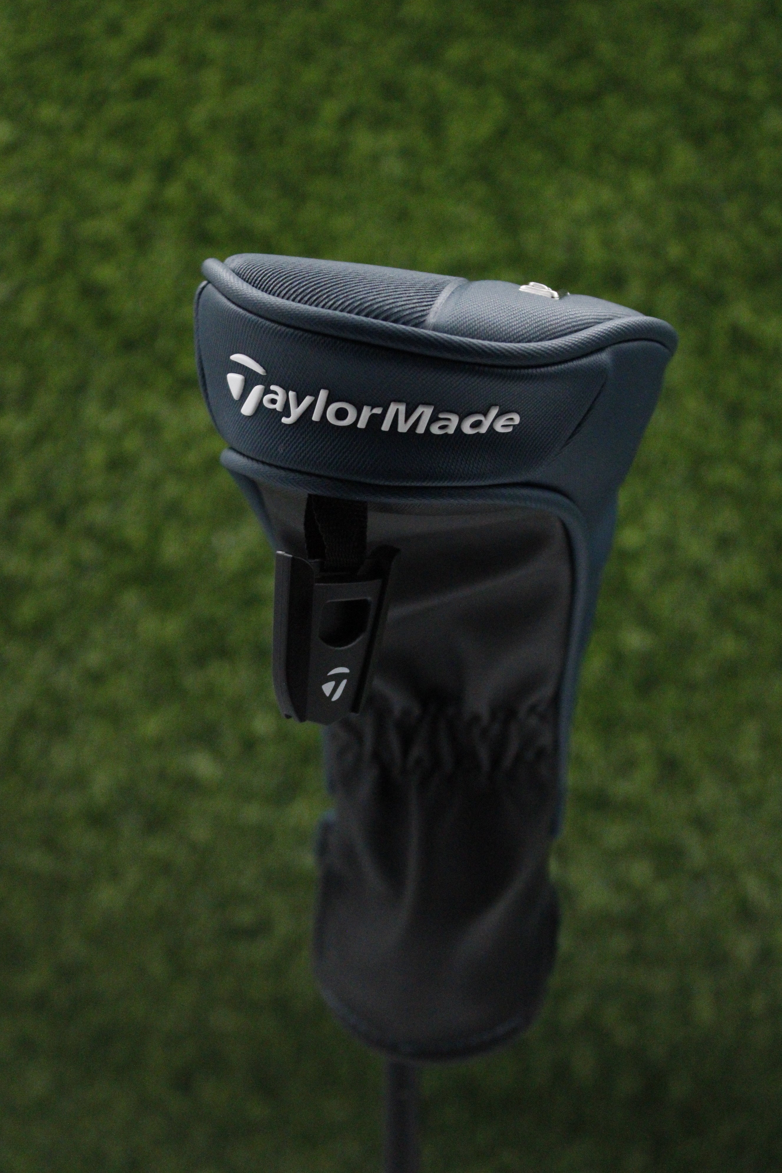 Pre-Owned TaylorMade Qi4D Hybrid Headcover