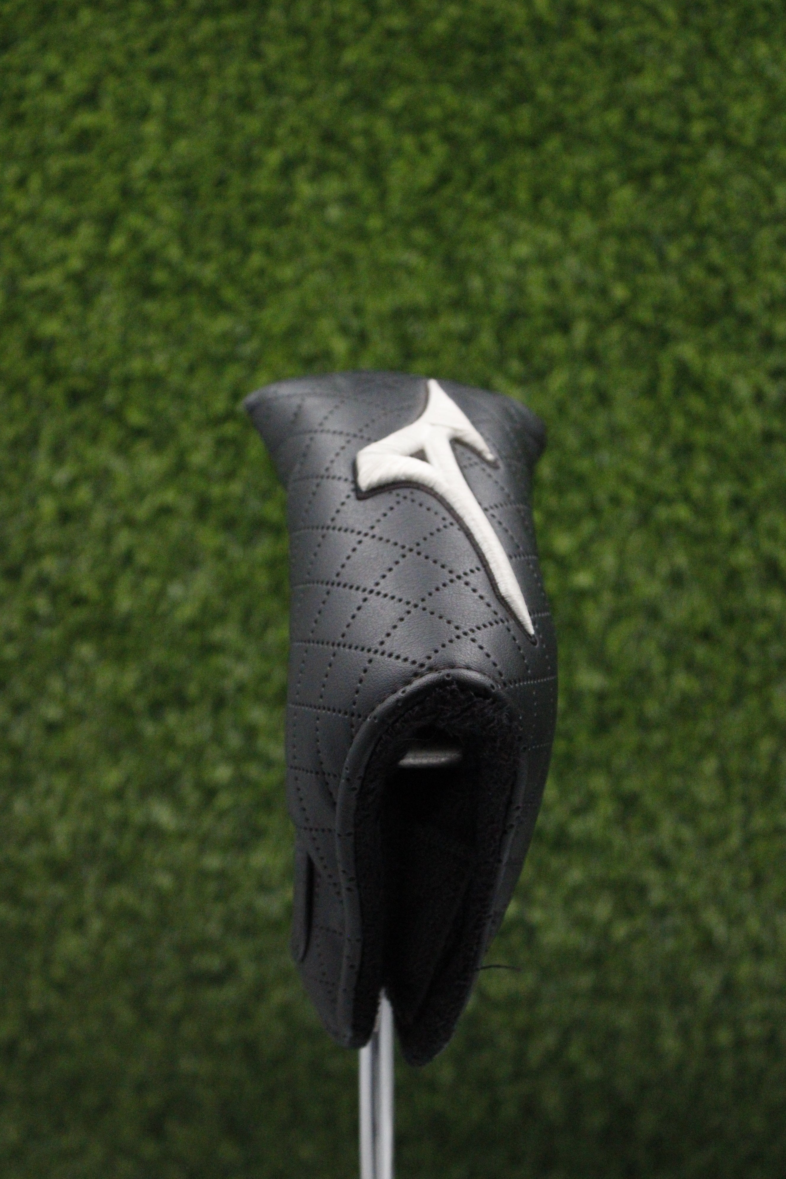 Pre-Owned Mizuno OMOI Putter Headcover