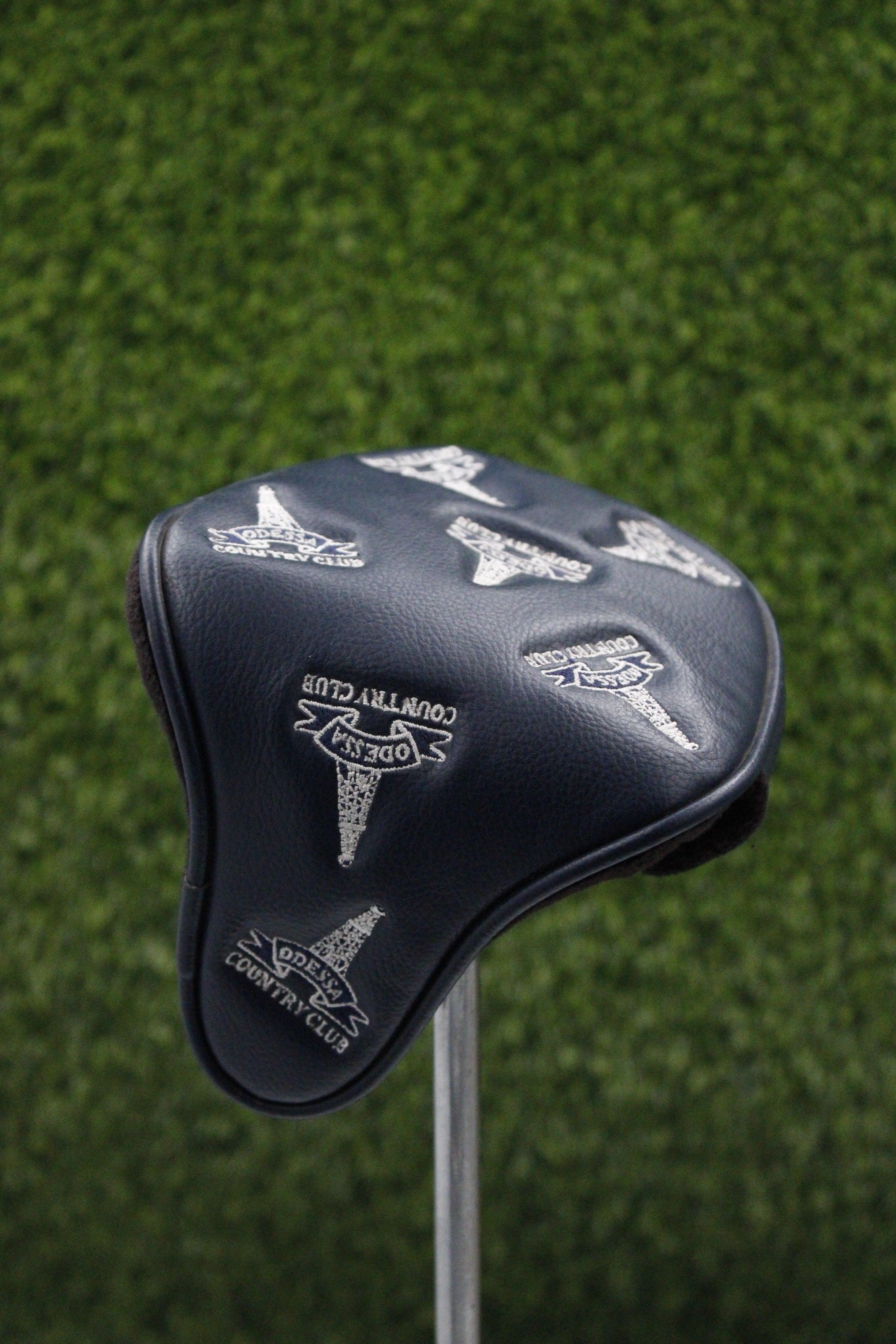 Pre-Owned Odessa Country Club Putter Headcover