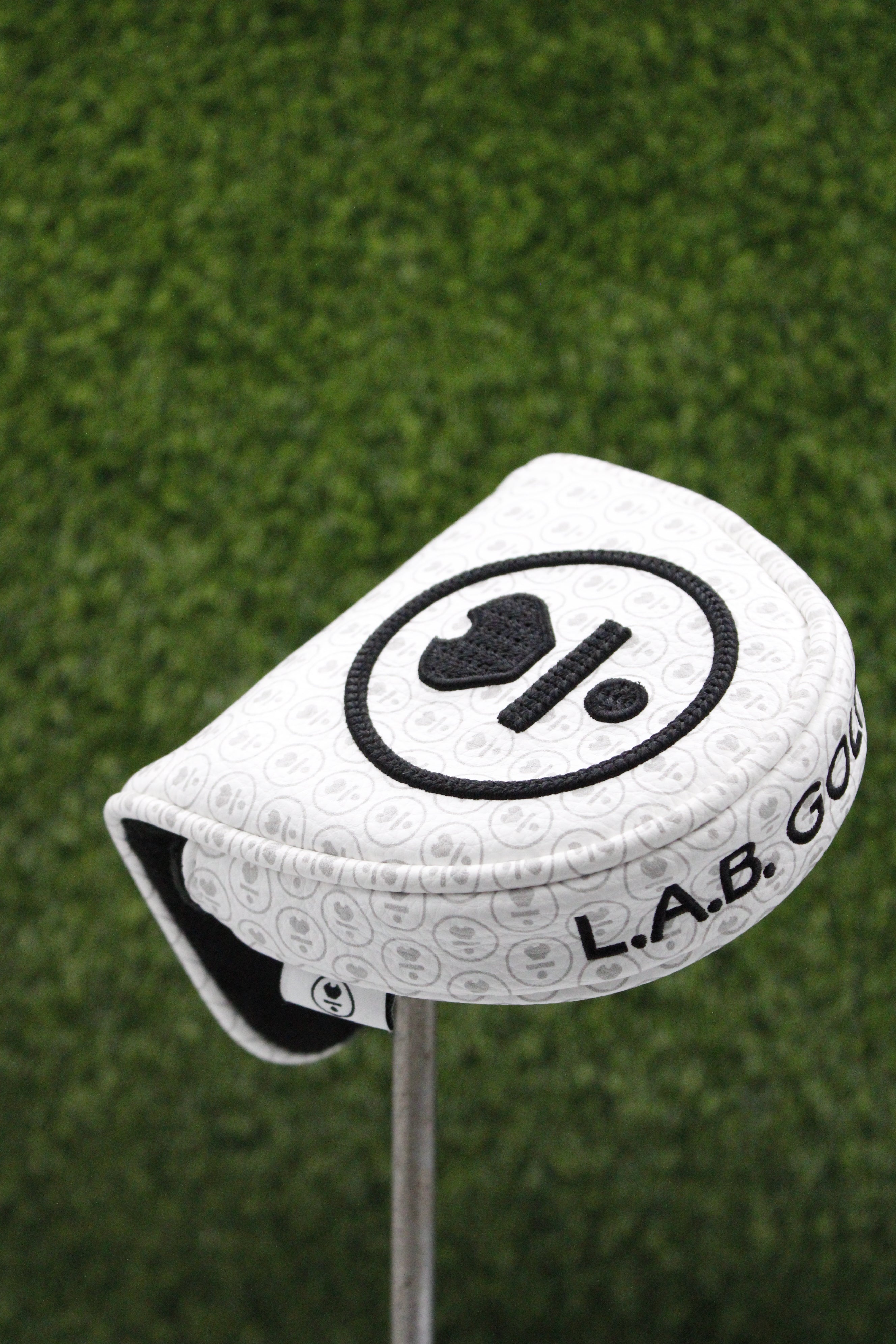 NEW L.A.B. Golf White Icon Putter Headcover