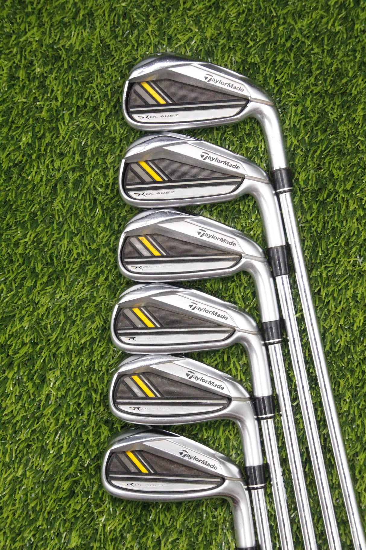 TaylorMade Rocketbladez Iron Set 4-9i S Flex +0.5"