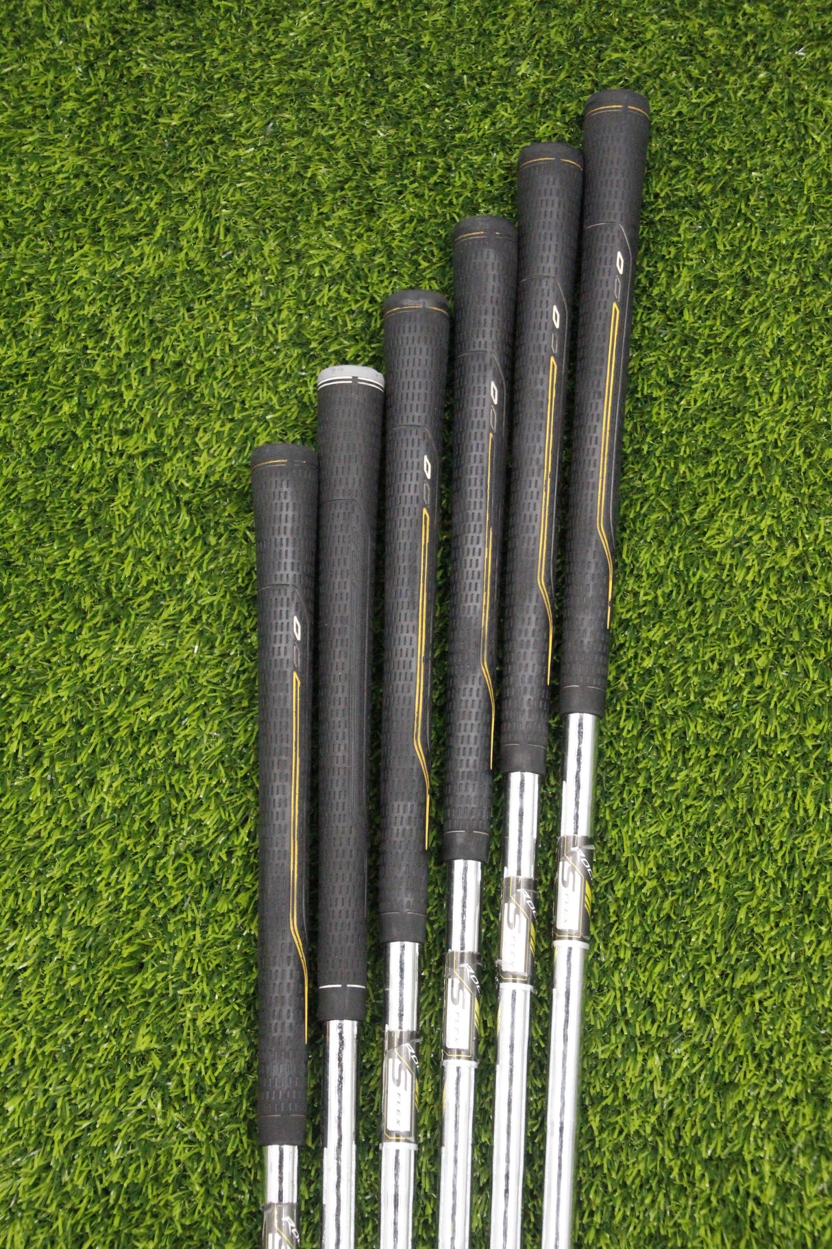 TaylorMade Rocketbladez Iron Set 4-9i S Flex +0.5"