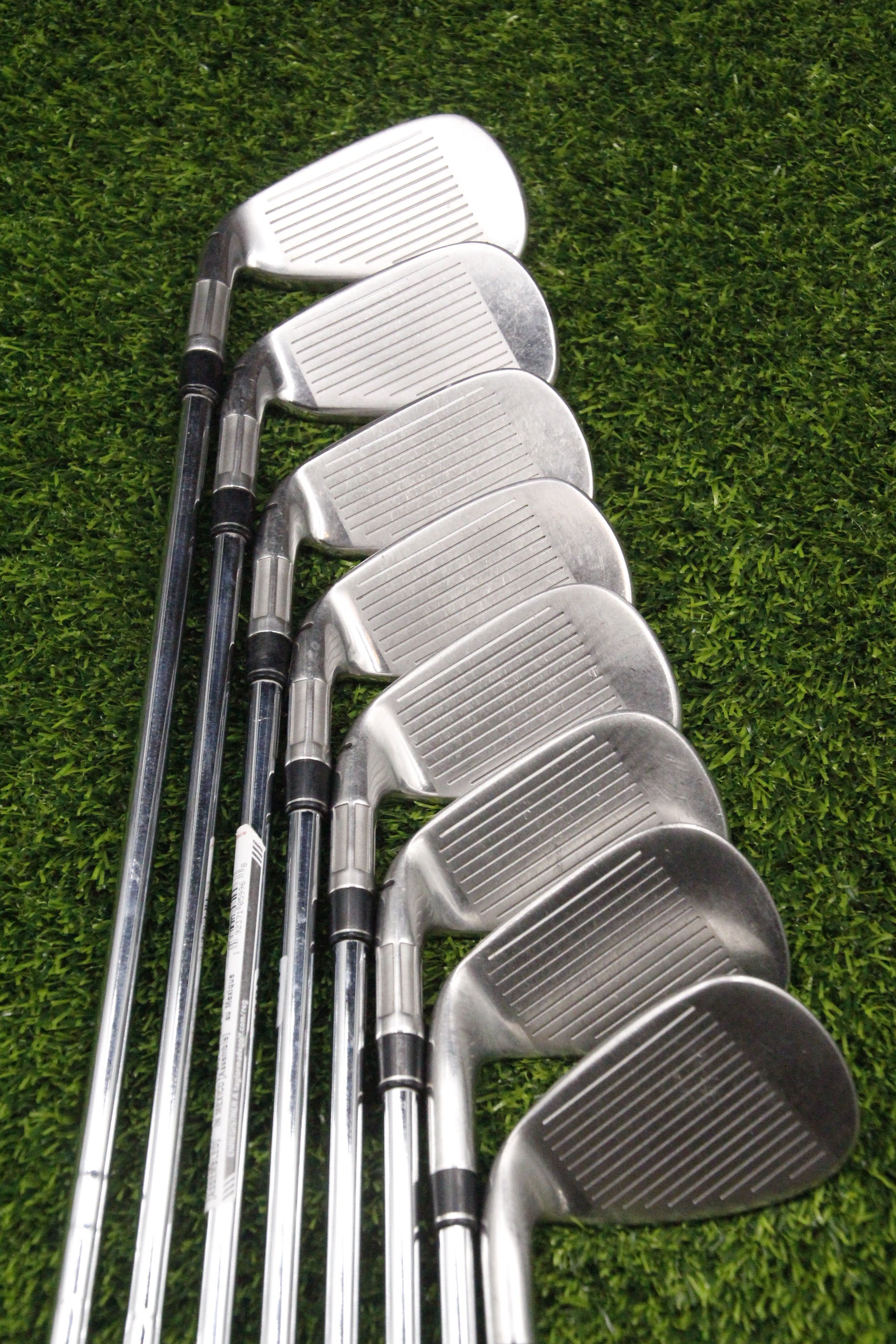 TaylorMade M6 Iron Set 5-PW AW SW R Flex Std Length