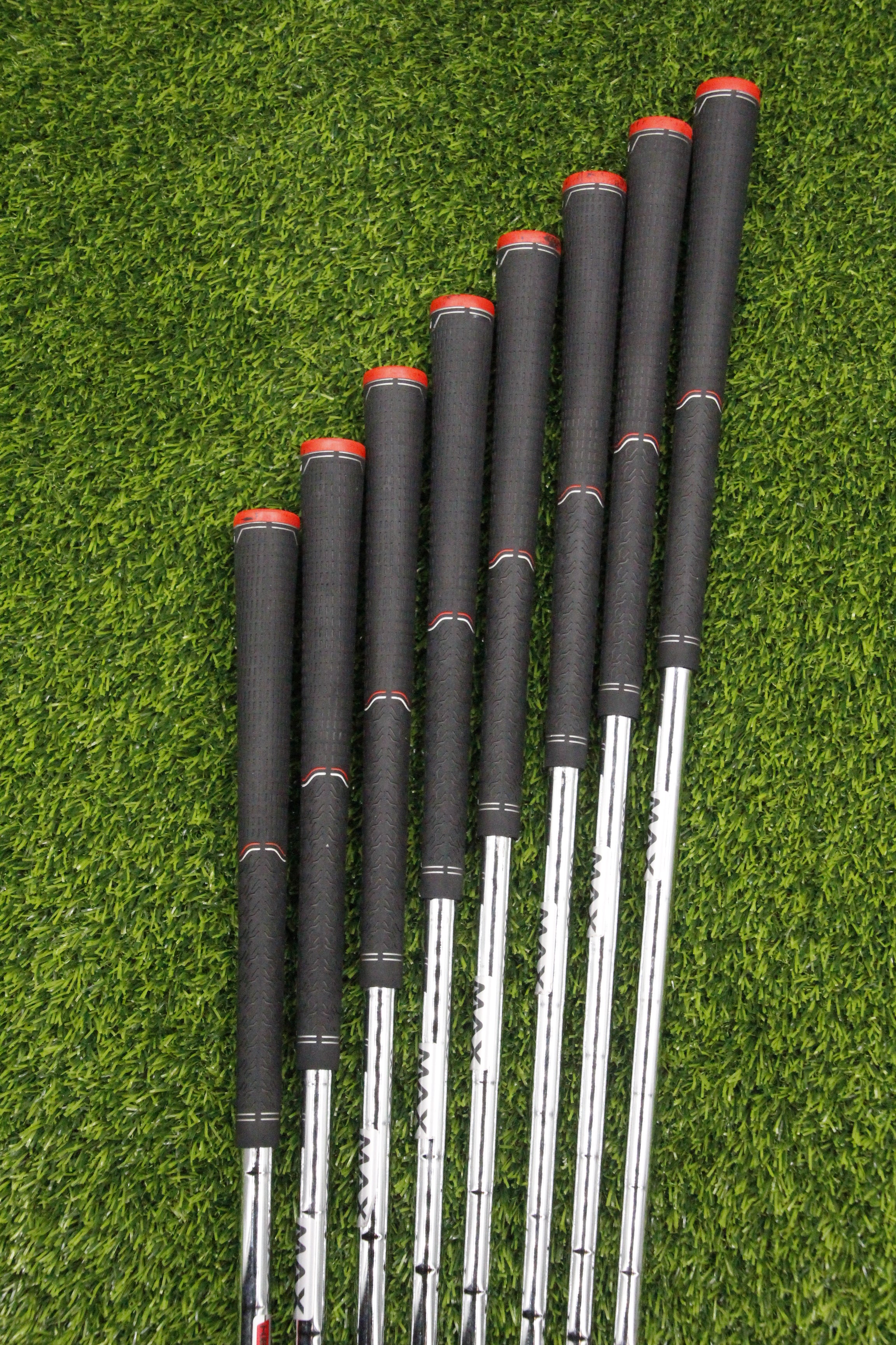 TaylorMade M6 Iron Set 5-PW AW SW R Flex Std Length