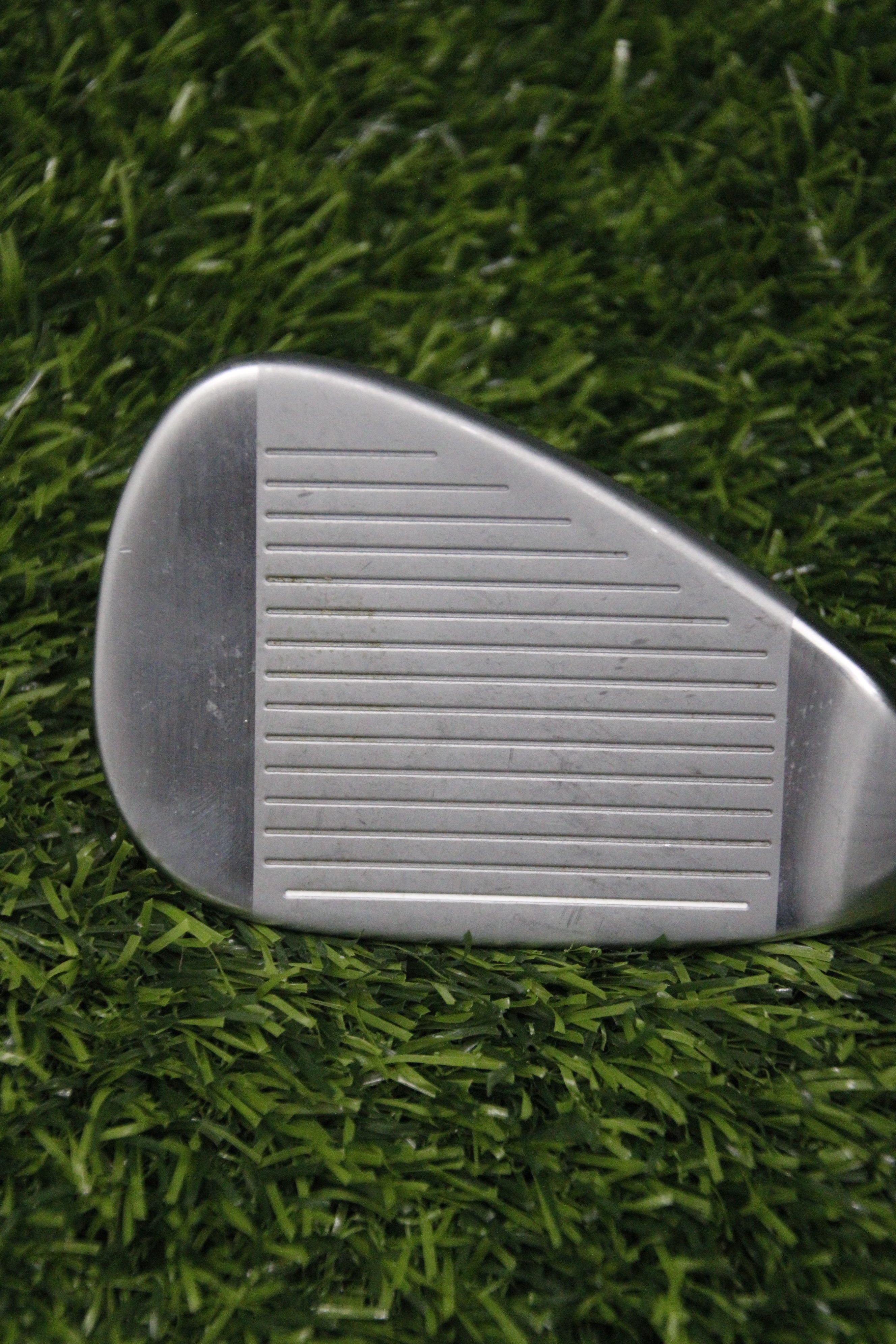 TaylorMade Qi AW R Flex 35.25"