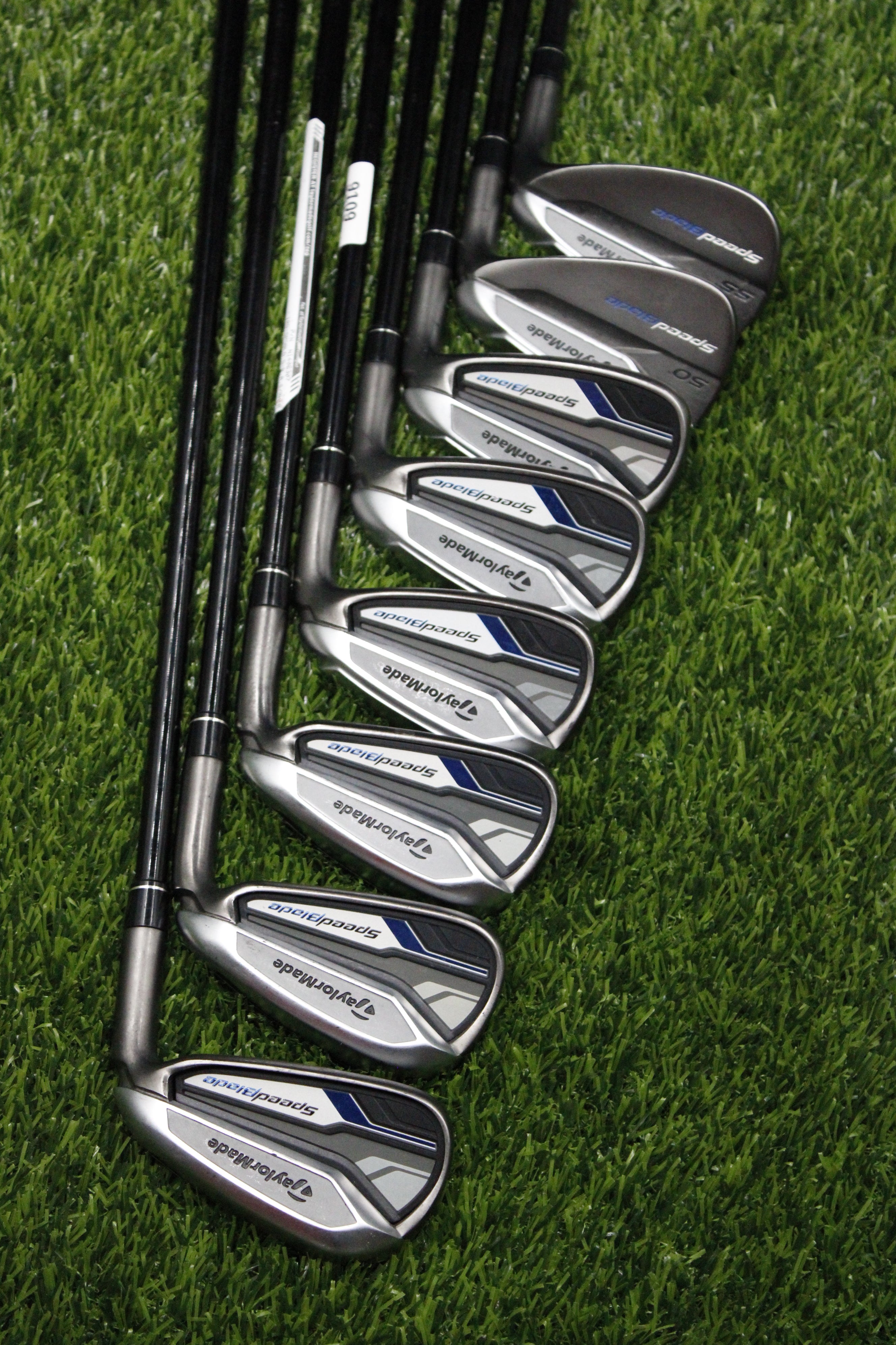 TaylorMade Speedblade Iron Set 5-PW AW SW R Flex Std Length