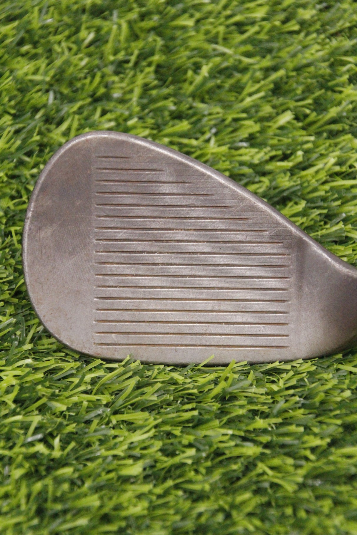 Titleist Vokey SM8 Raw 56° SW XS Flex 35.75"