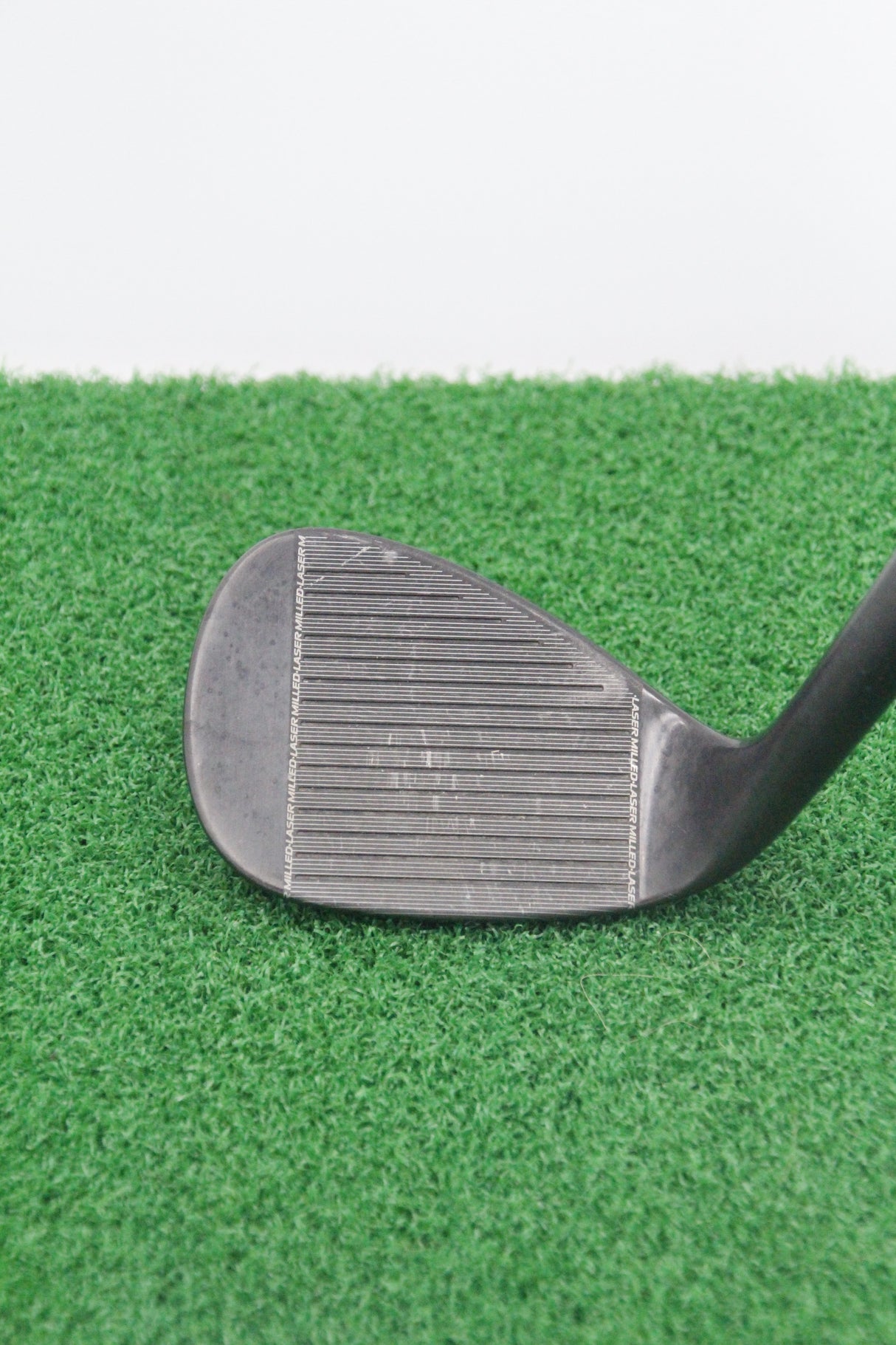 Cleveland CG16 Black Zip Groove 54° SW Wedge Flex 36"