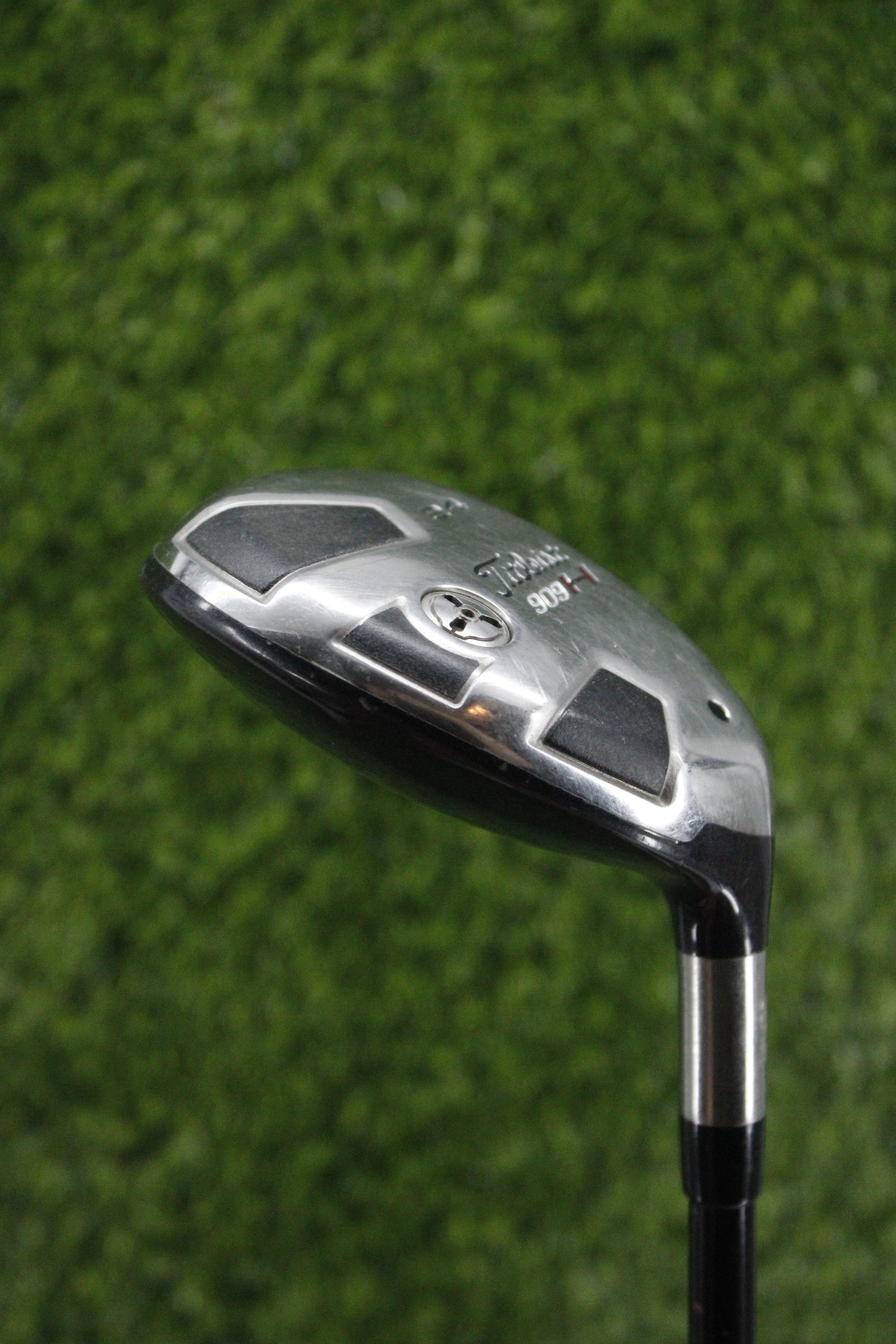 Titleist 909 H 24° 4 Hybrid S Flex 39.25"