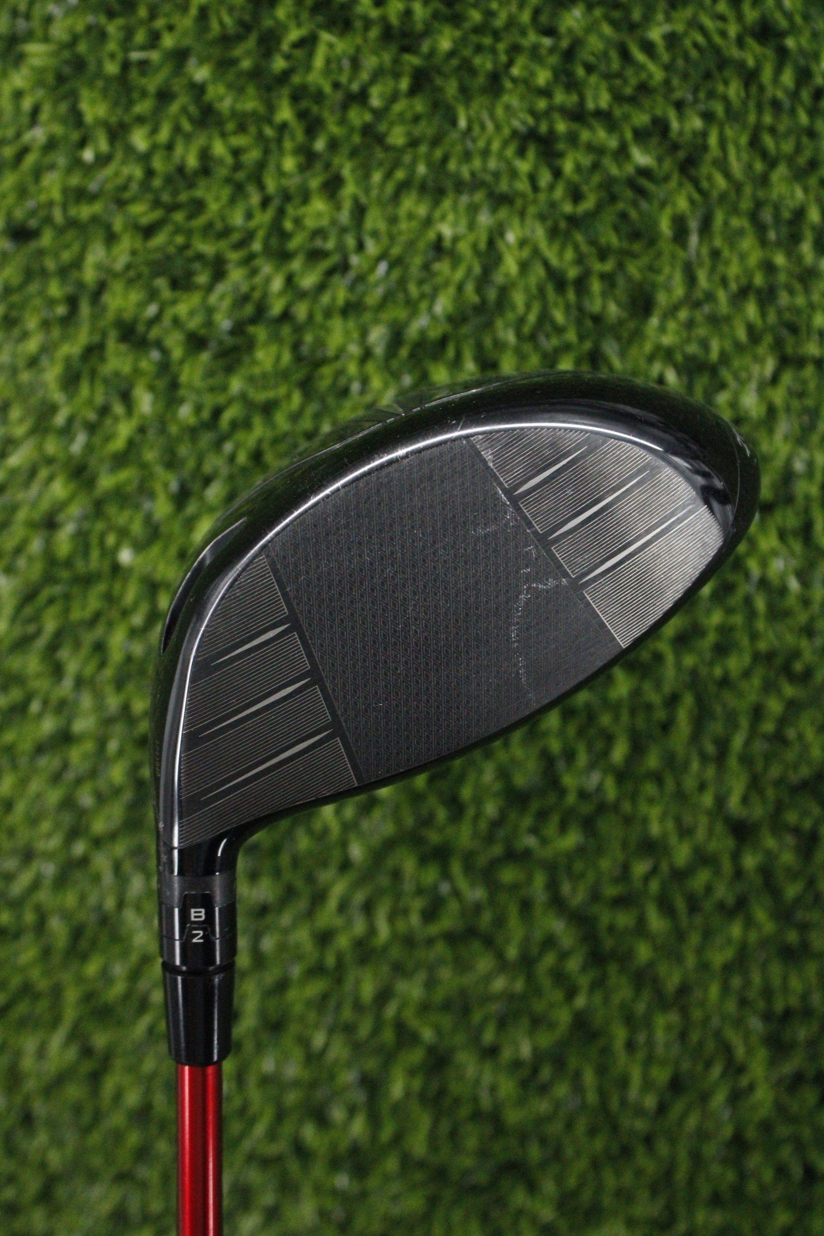 Titleist TSR3 w/ VeloCore Red 10° Driver S Flex 44.25"