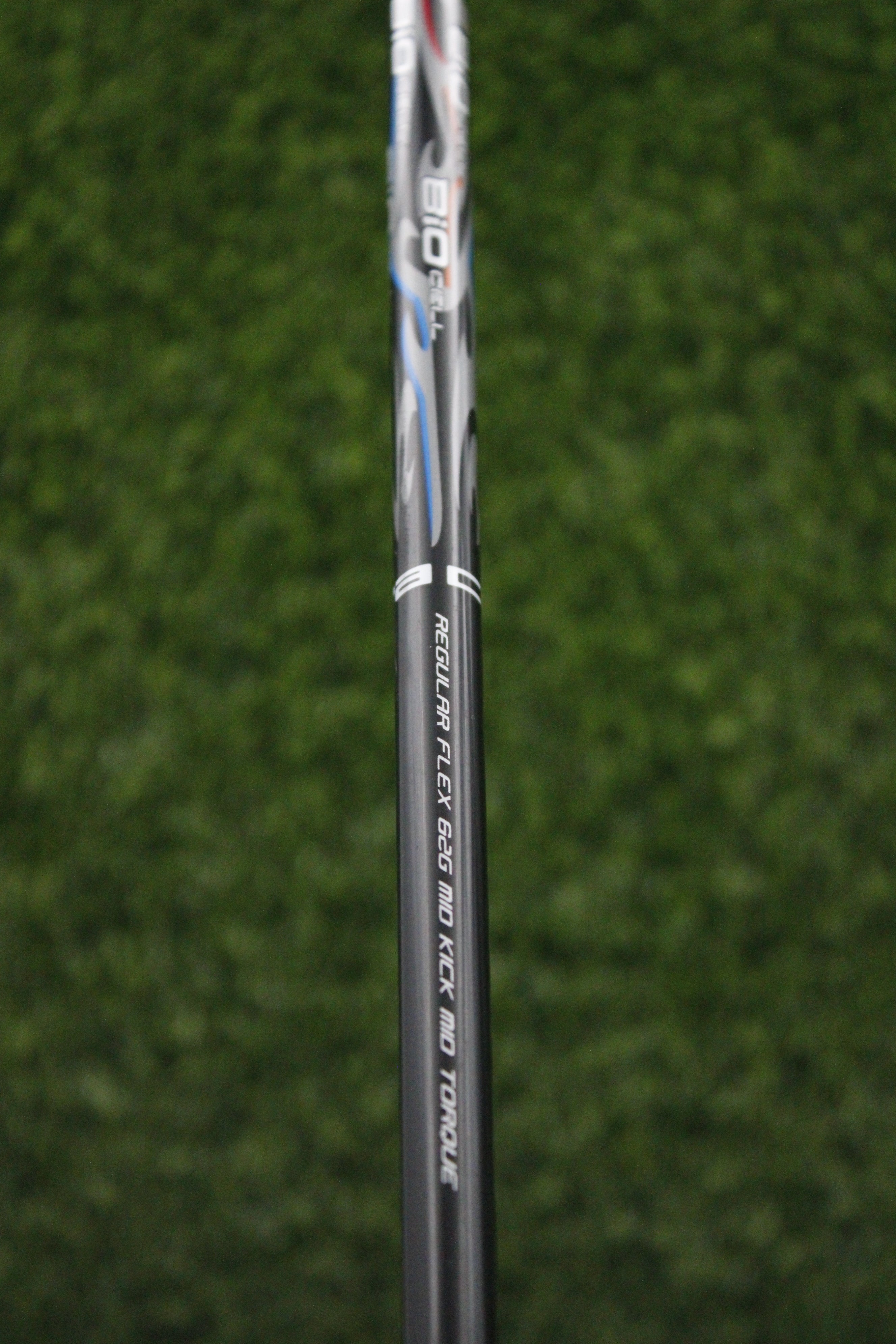 Cobra Bio Cell Silver 7 Iron R Flex 37"