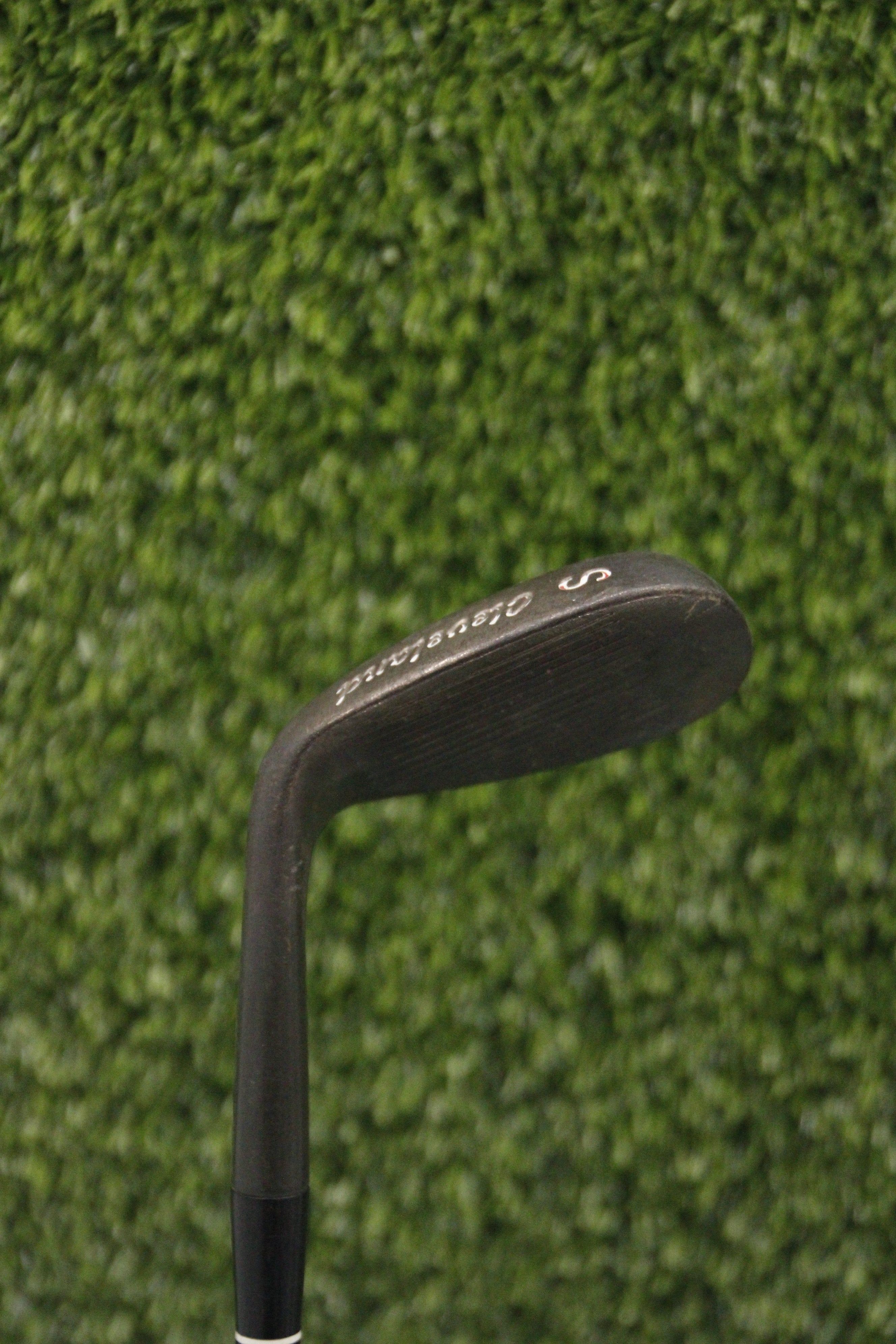 Cleveland 588 Gunmetal SW Wedge Flex 35.25"