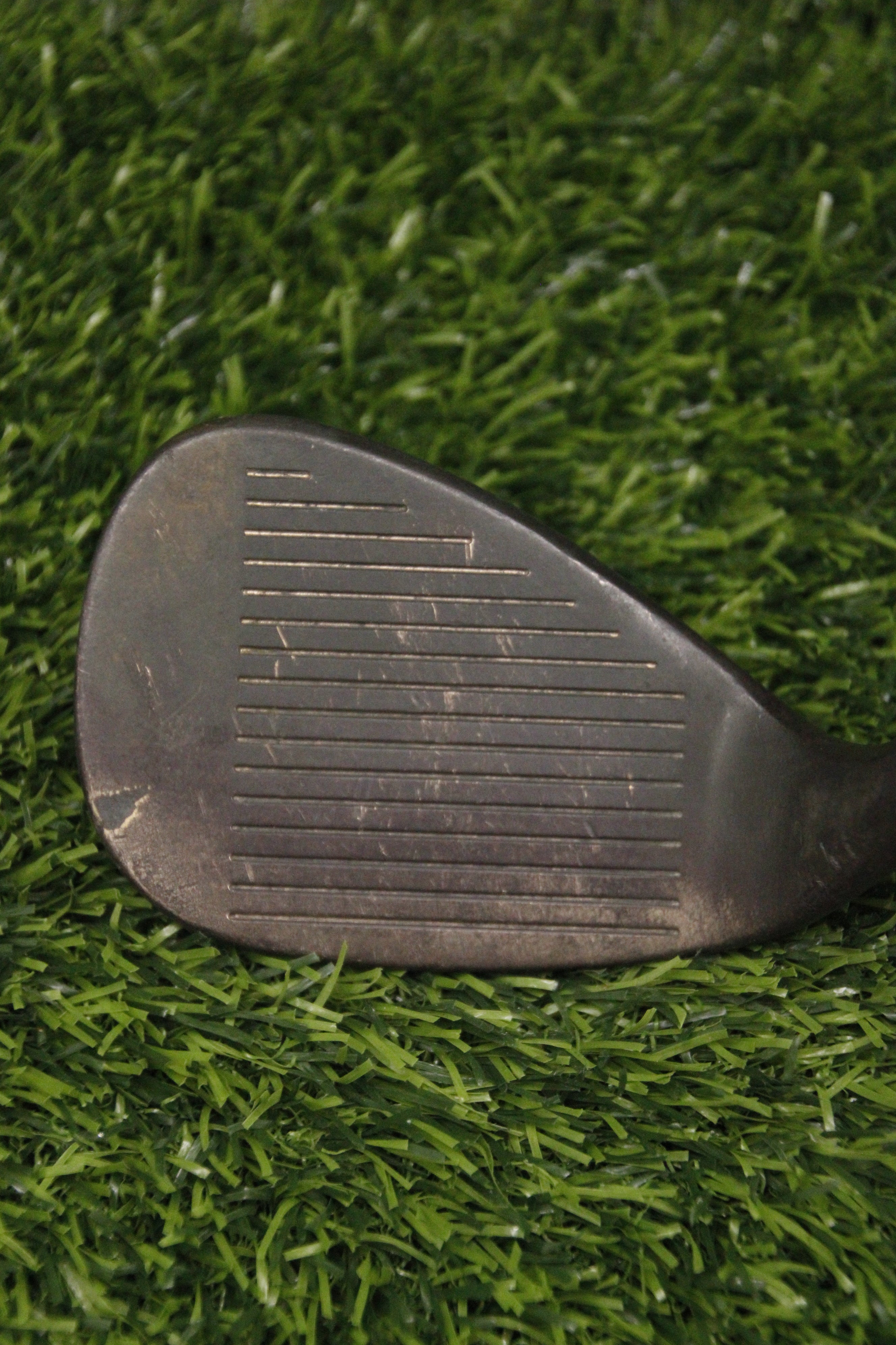 Cleveland 588 Gunmetal SW Wedge Flex 35.25"