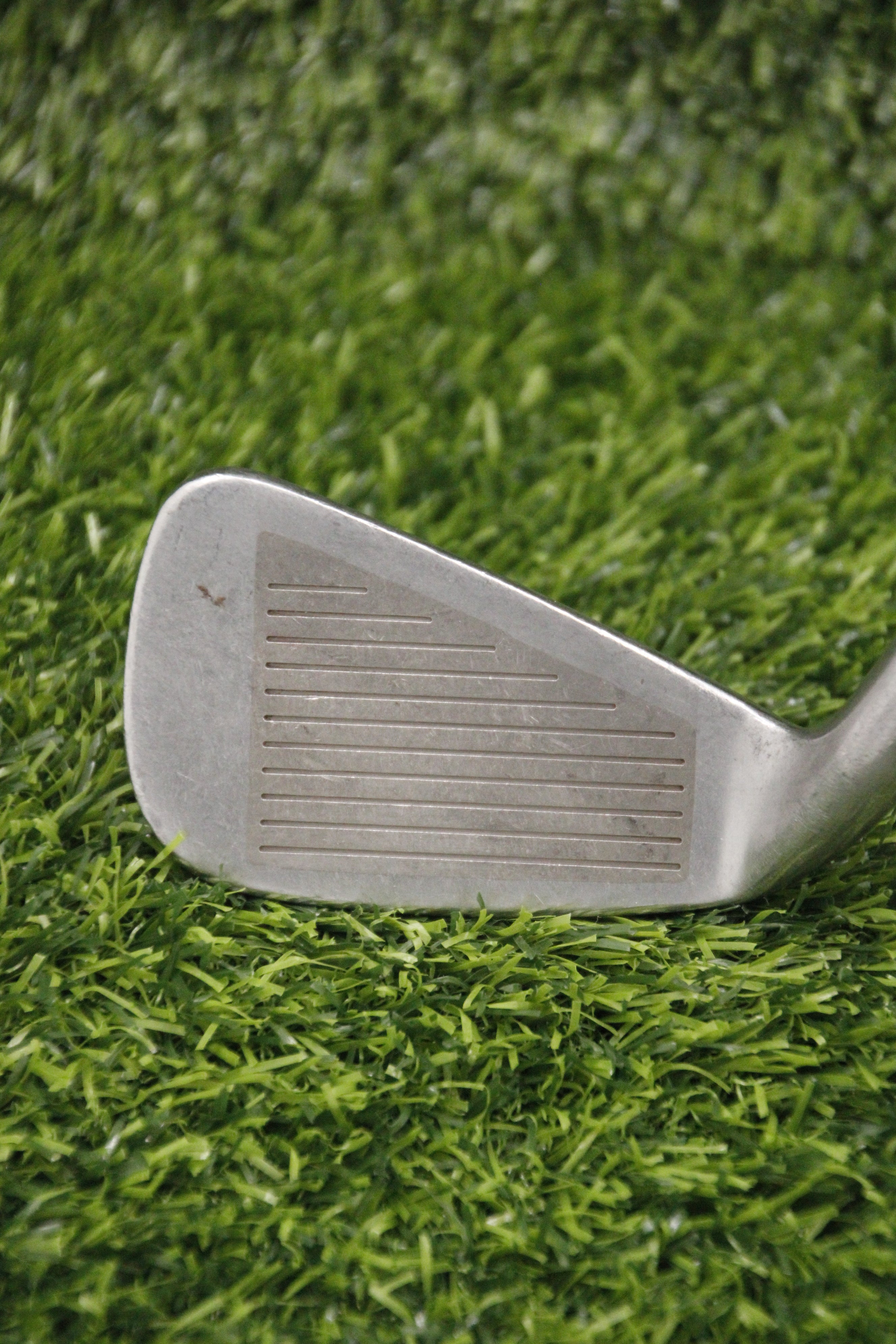 Tommy Armour 846 Titanium 4 Iron R Flex 38.75"