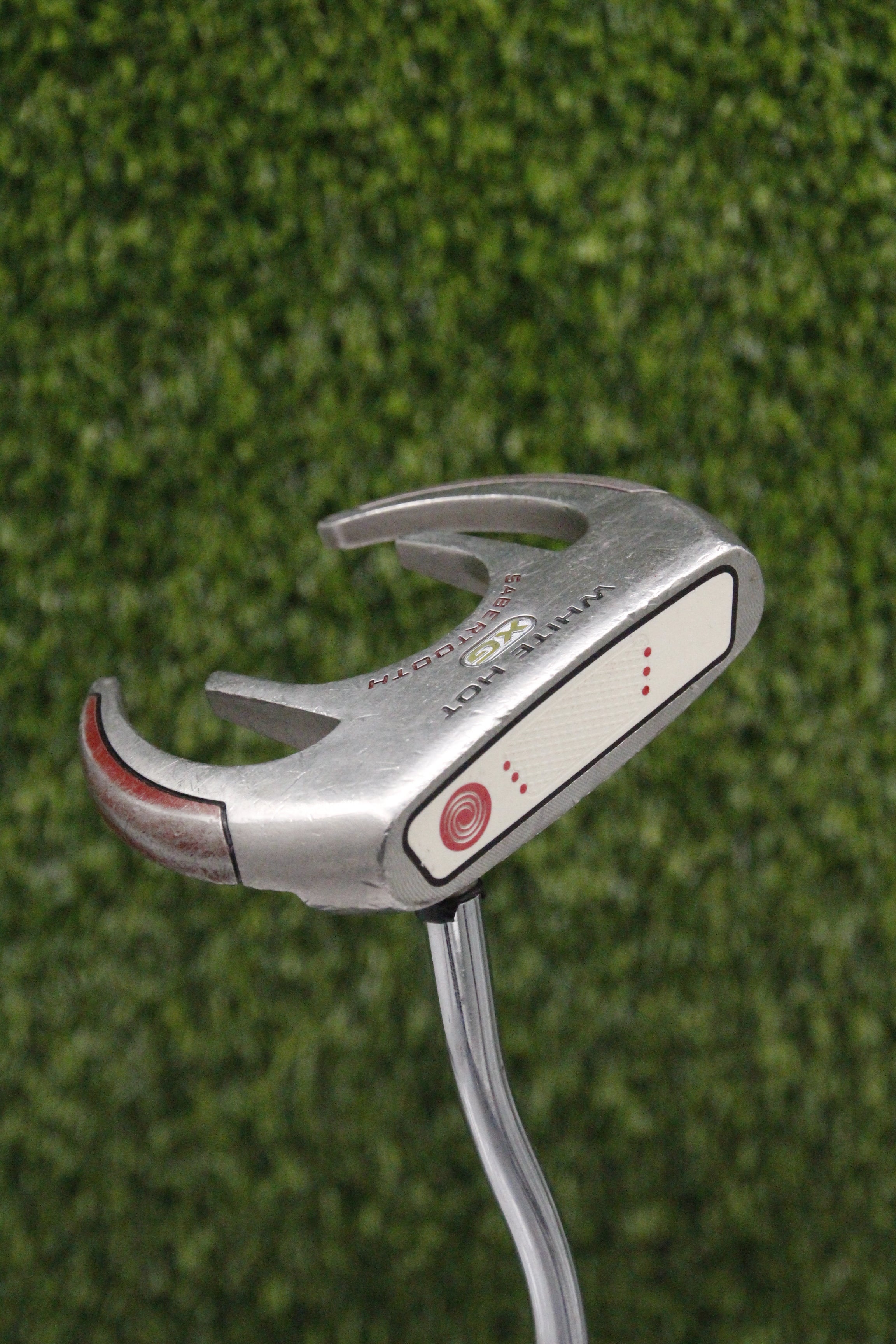 Odyssey White Hot XG Sabertooth Putter 33"