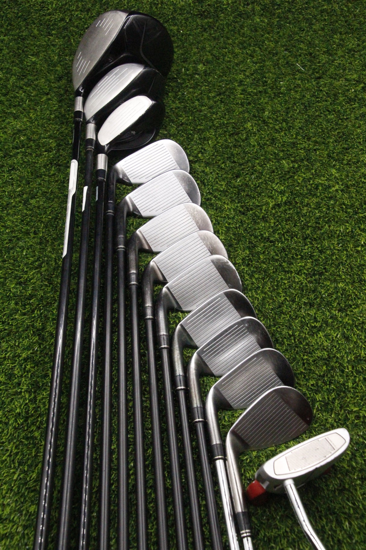 TaylorMade Burner 2.0 Black Par Set R Flex Std
