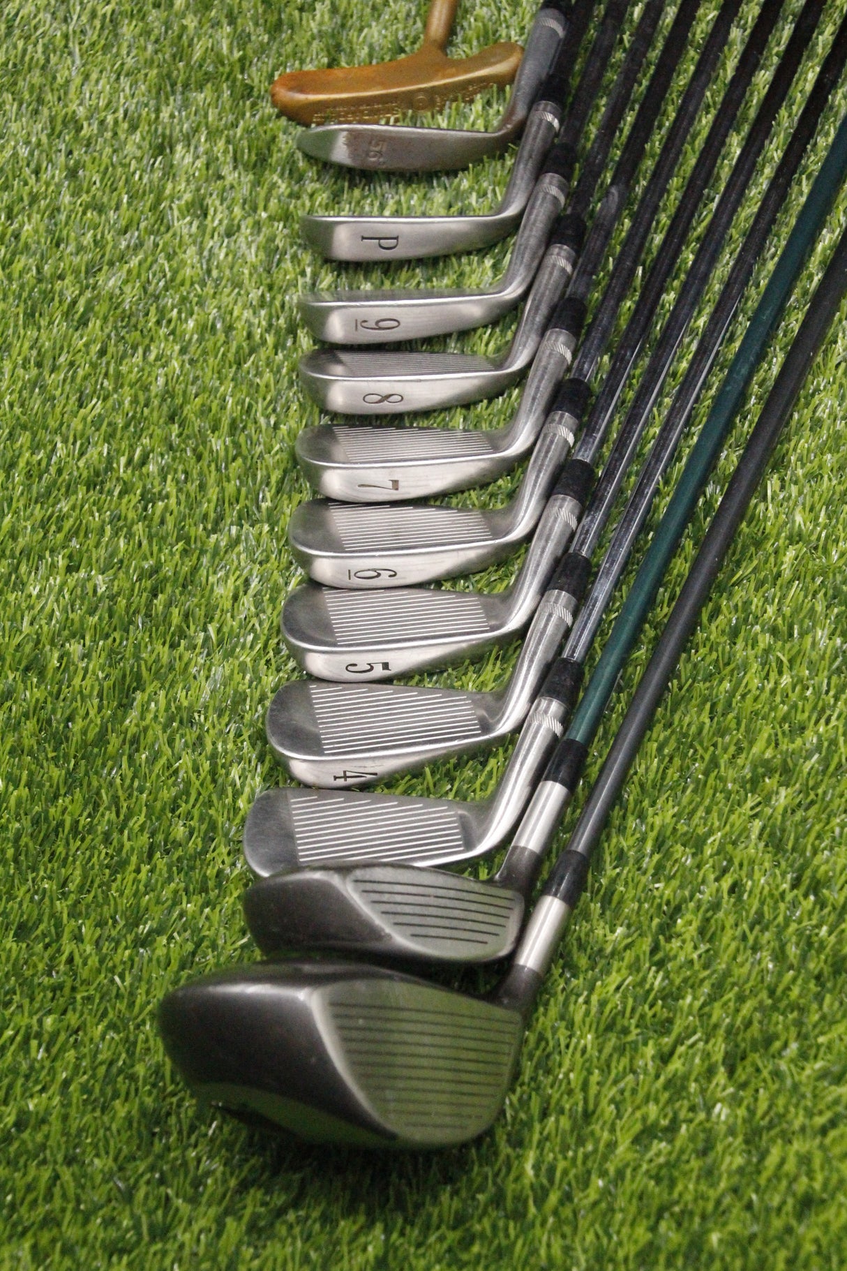 Titleist DCI 762 B Par Set R Flex Std Length