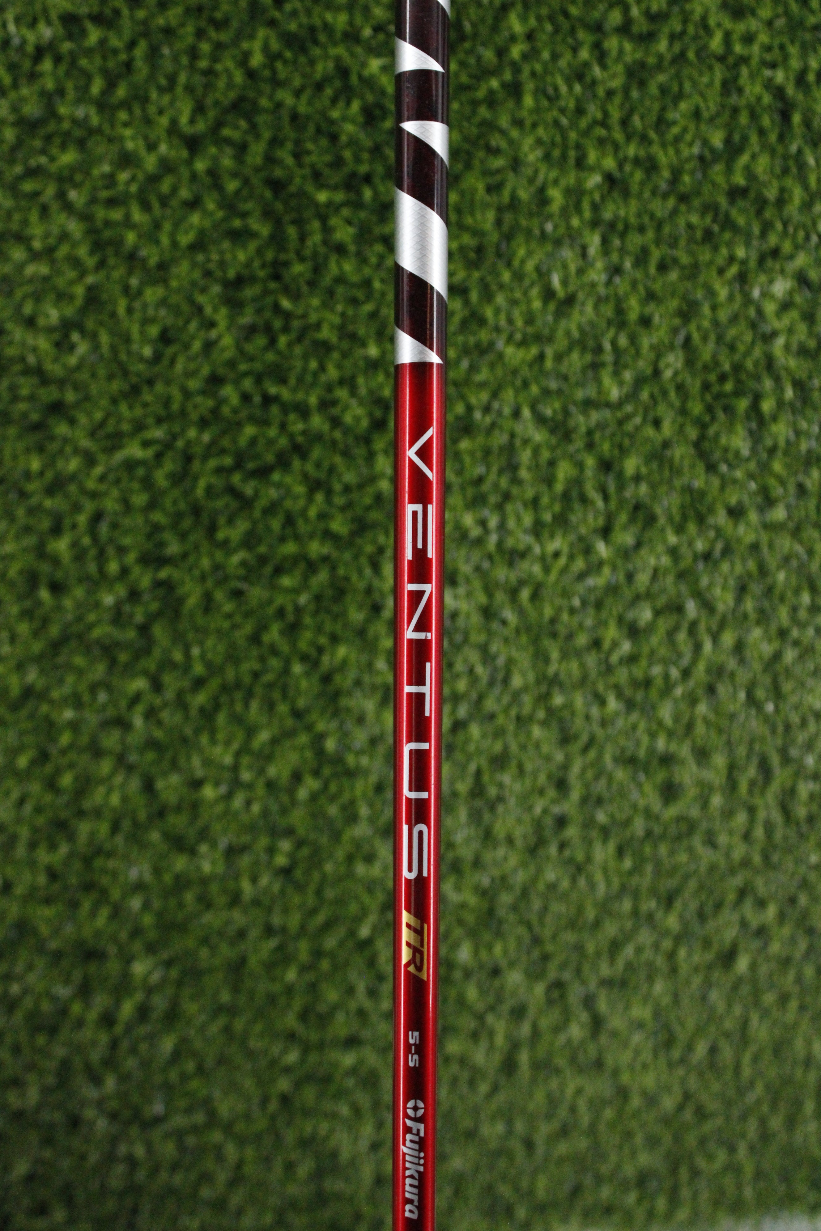 Titleist GT2 w/ VeloCore Red 10° Driver S Flex 44.5"