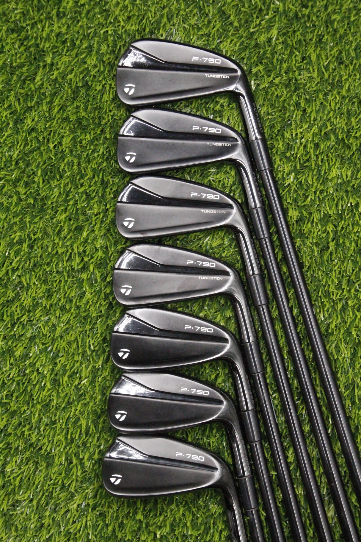TaylorMade P790 Phantom Black Iron Set 4-PW XS Flex -0.5"